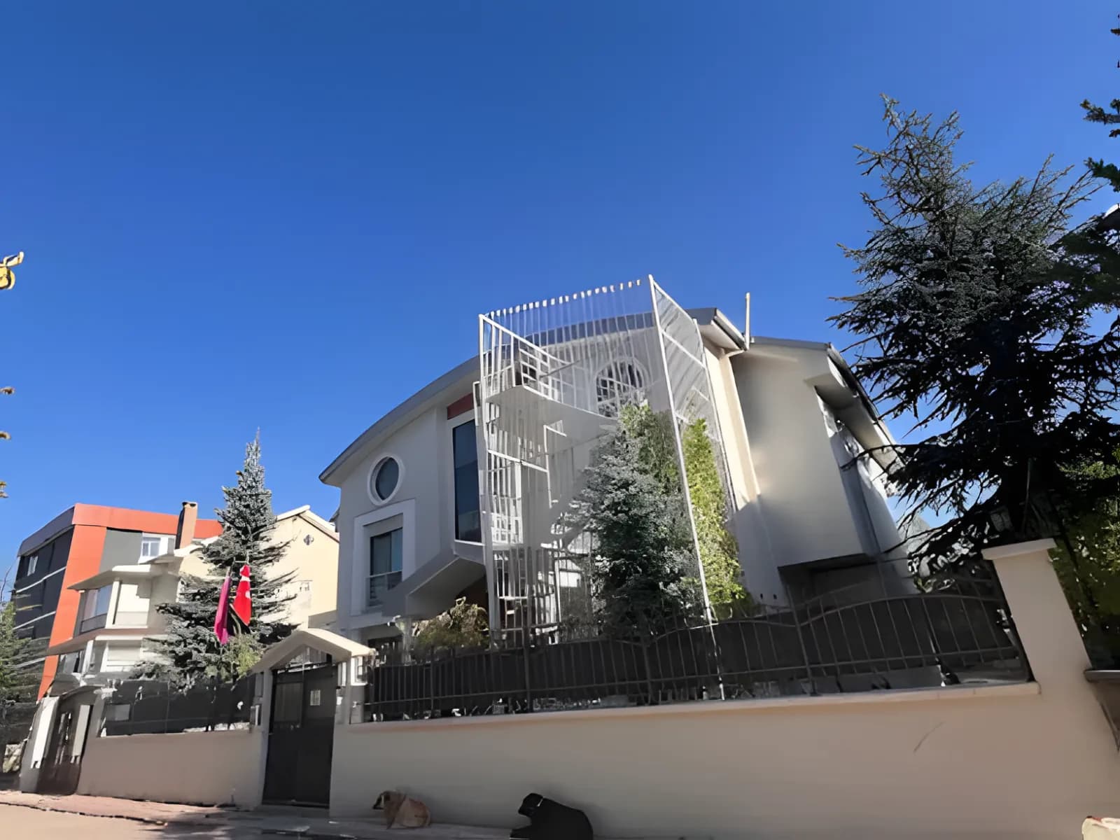 Özel İncek Kız Öğrenci Yurdu Küçük Resim 1