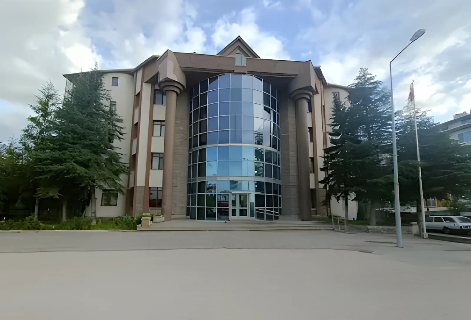Gölbaşı Özel Erkek Yurdu Küçük Resim 1