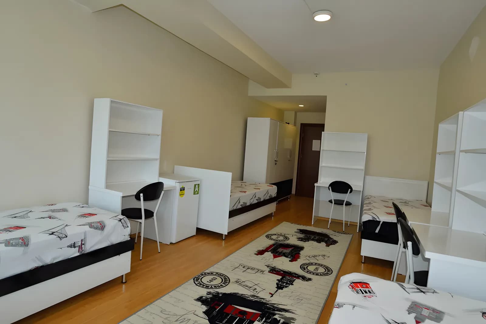 Bakırköy Turkuaz Yüksek Öğretim Kız Öğrenci Yurdu Küçük Resim 3