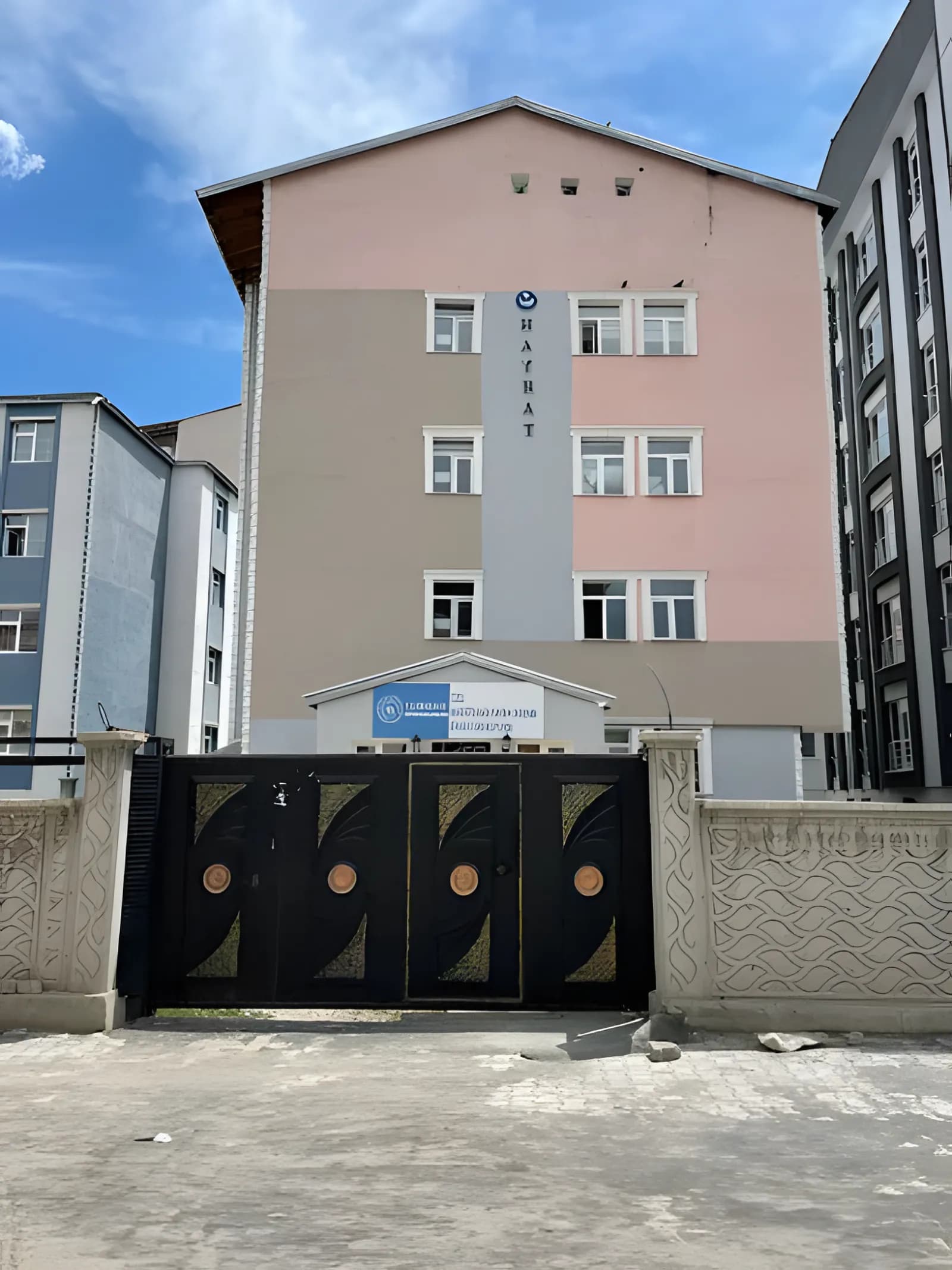Özel Marifet Kars Yükseköğrenim Erkek Öğrenci Yurdu Küçük Resim 1