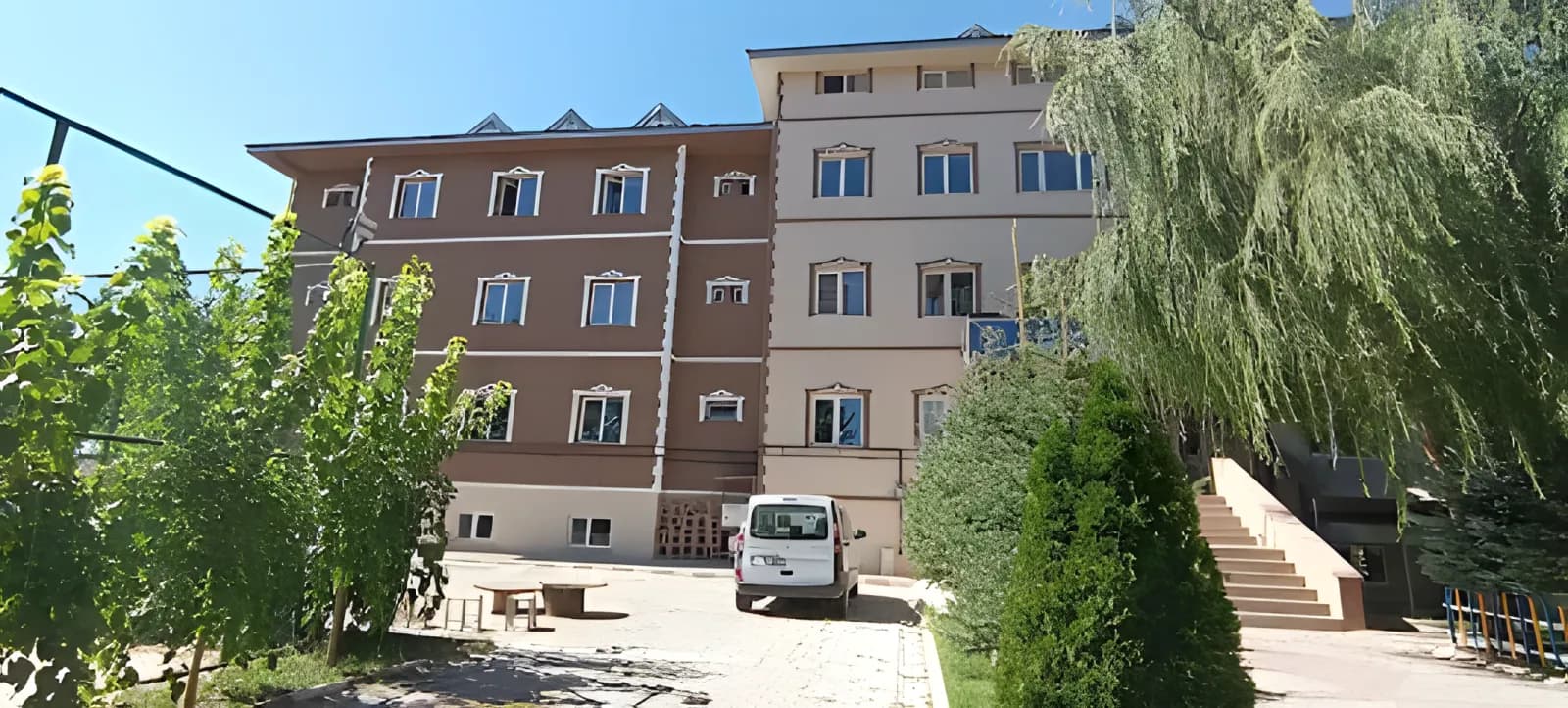 Özel Ağrı Hayrettin Atmaca Yükseköğretim Erkek Öğrenci Yurdu Küçük Resim 1