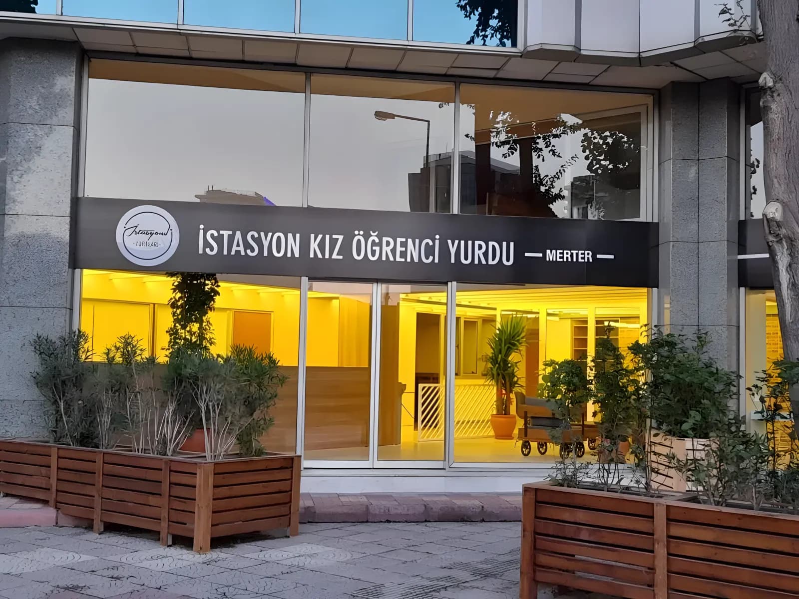 İstasyon Kız Ogrenci Yurdu Merter Küçük Resim 2