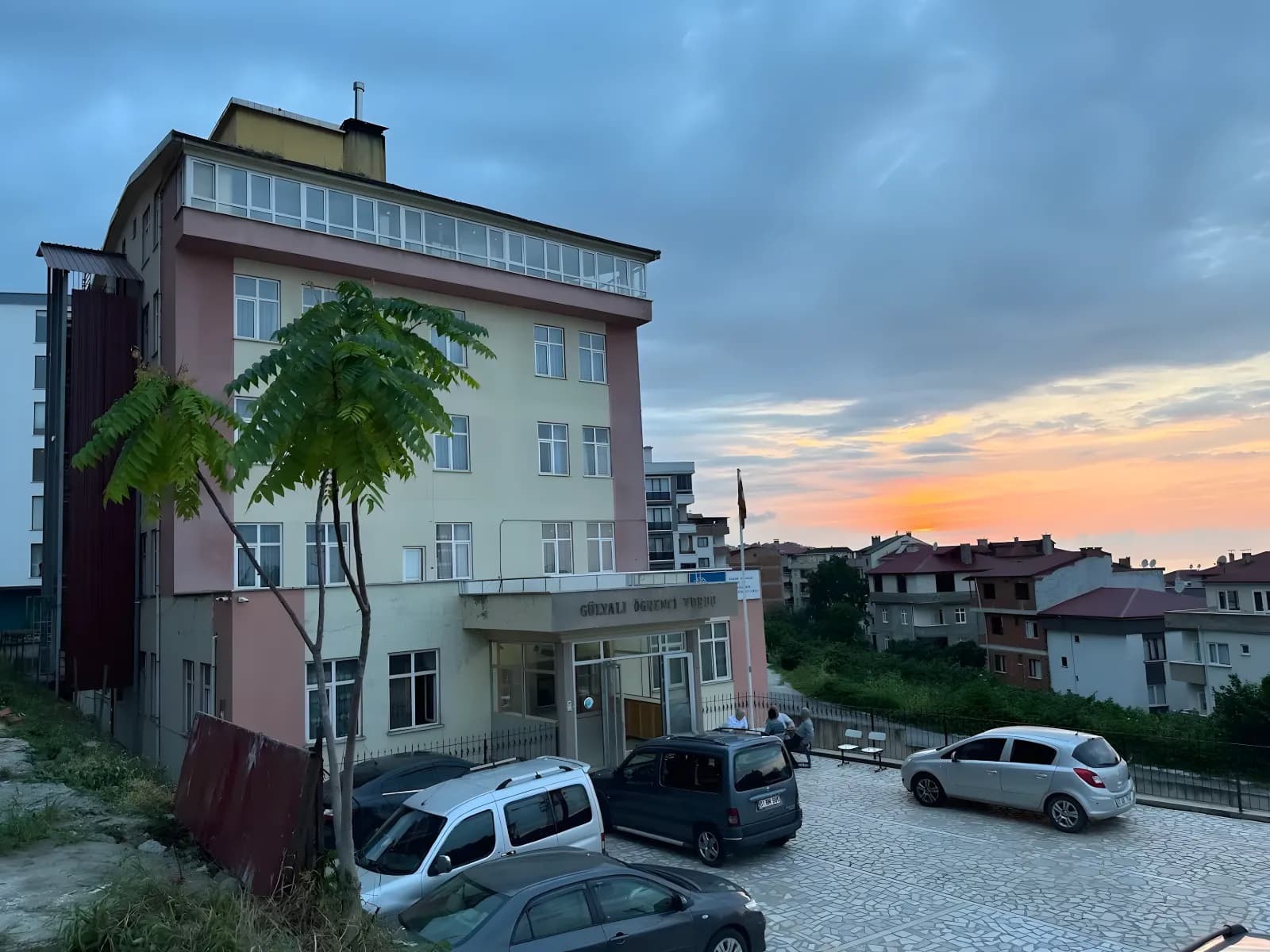 Trabzon Gülyalı Erkek Öğrenci Yurdu Küçük Resim 2