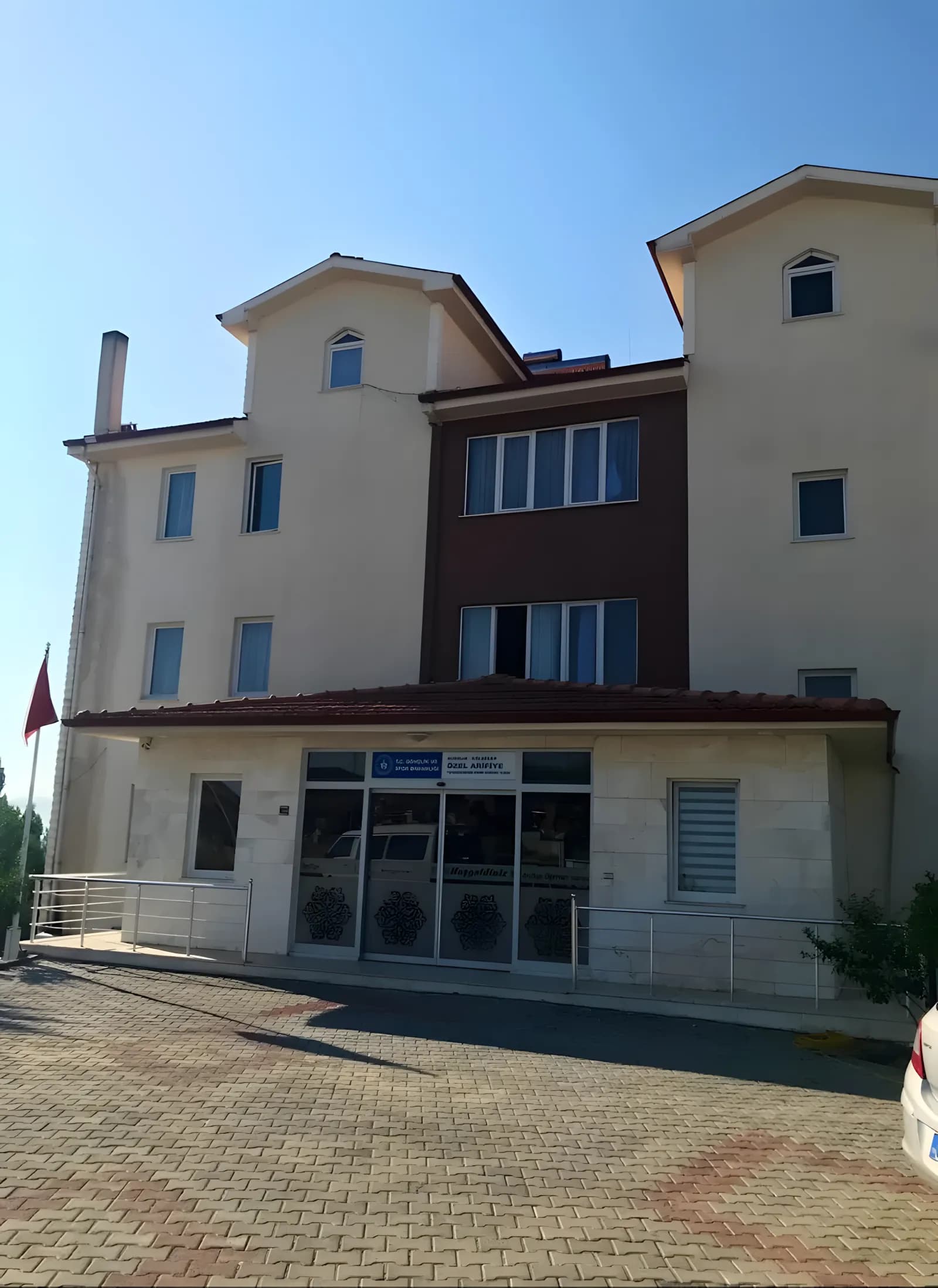 Arifiye Yükseköğrenim Erkek Öğrenci Yurdu Küçük Resim 3