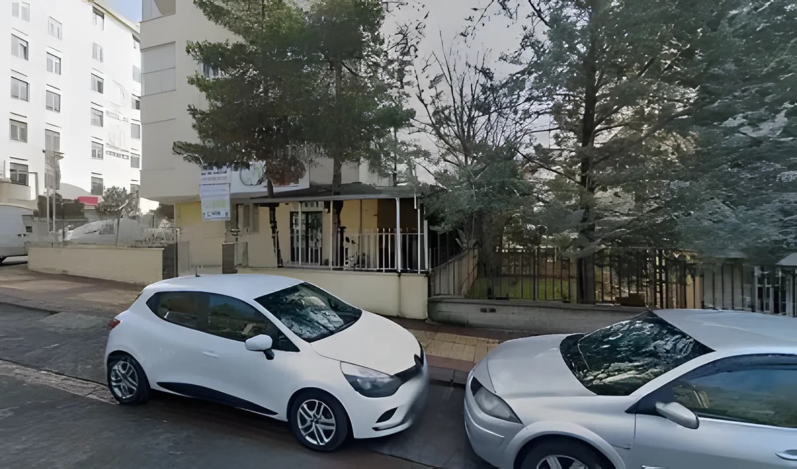 Özel Nilüfer Yüksek Öğrenim Kız Yurdu Küçük Resim 1