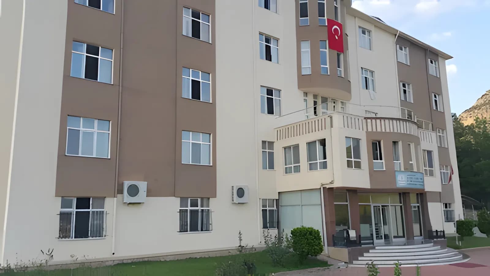 Çamlıtepe Erkek Öğrenci Yurdu Küçük Resim 1