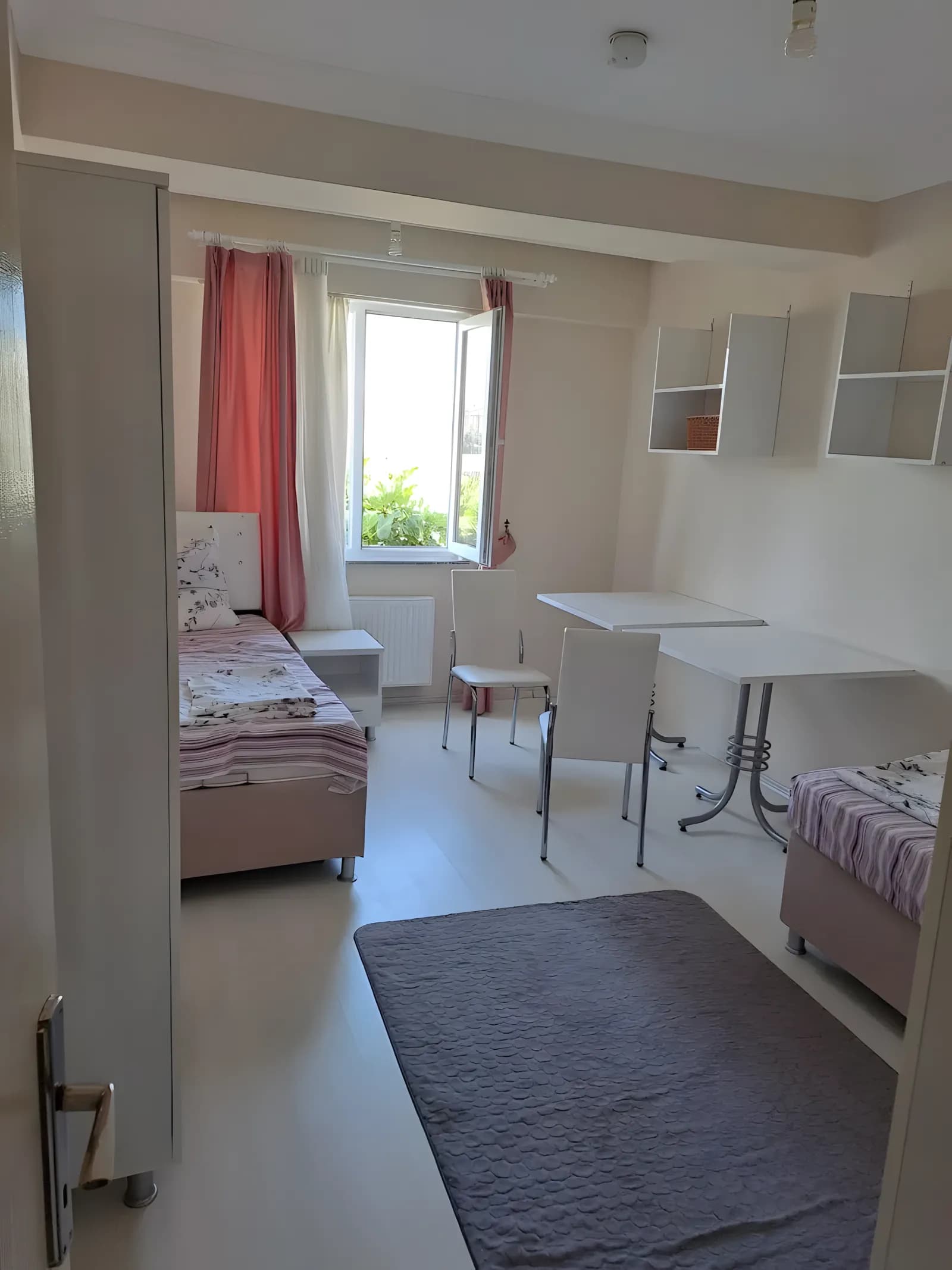 Eylül Kız Öğrenci Yurdu Küçük Resim 3