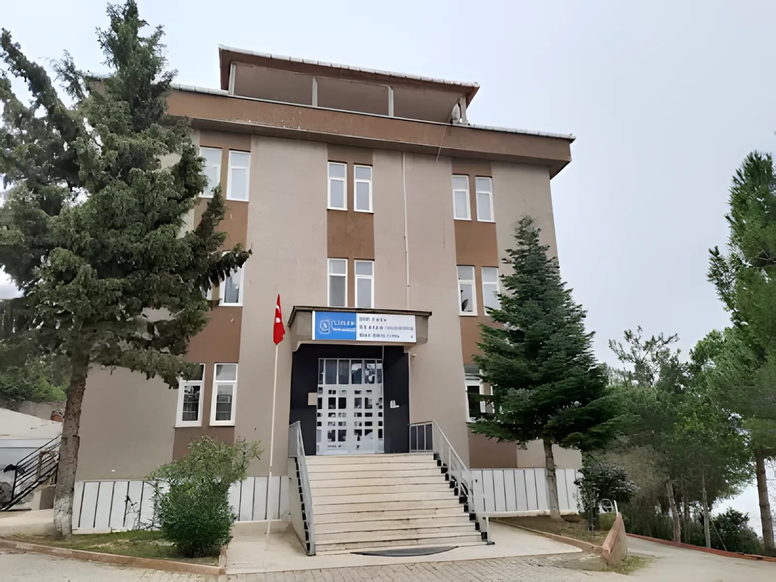 Ayancık Erkek Öğrenci Yurdu Küçük Resim 1