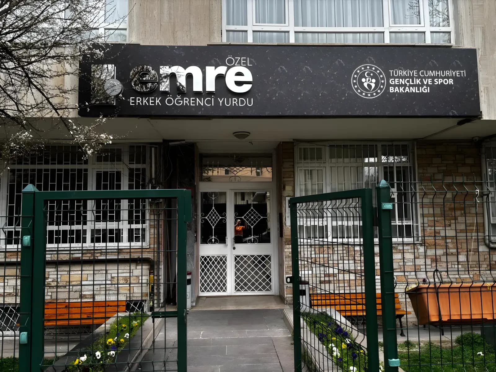 Özel Emre Yüksek Öğretım Erkek Öğrenci Yurdu Küçük Resim 3