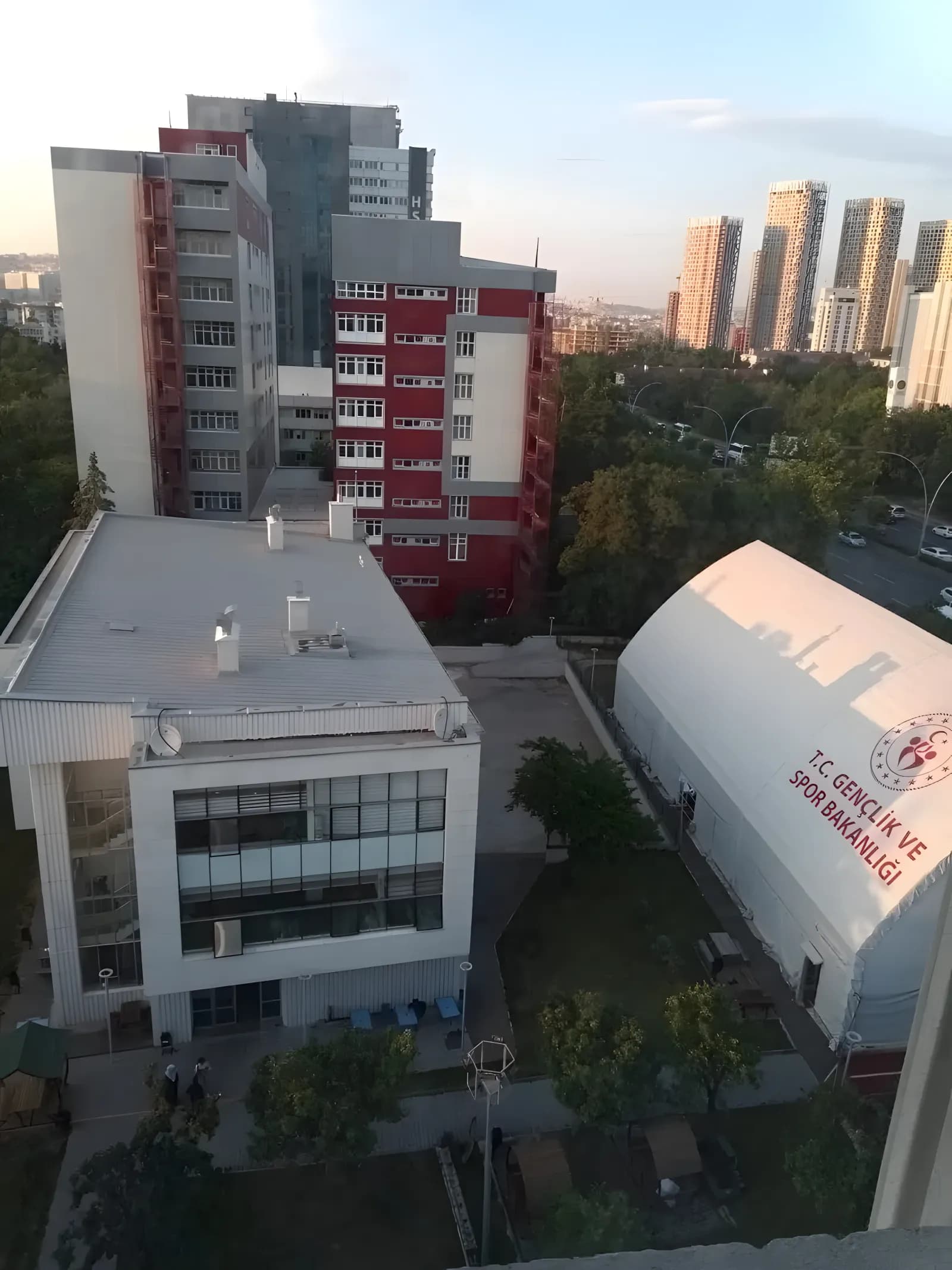 Hacı Ömer Sabancı Kız Öğrenci Yurdu Küçük Resim 6