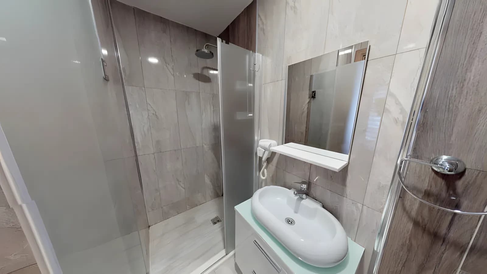Avcılar Emr Kız Yurdu Küçük Resim 27