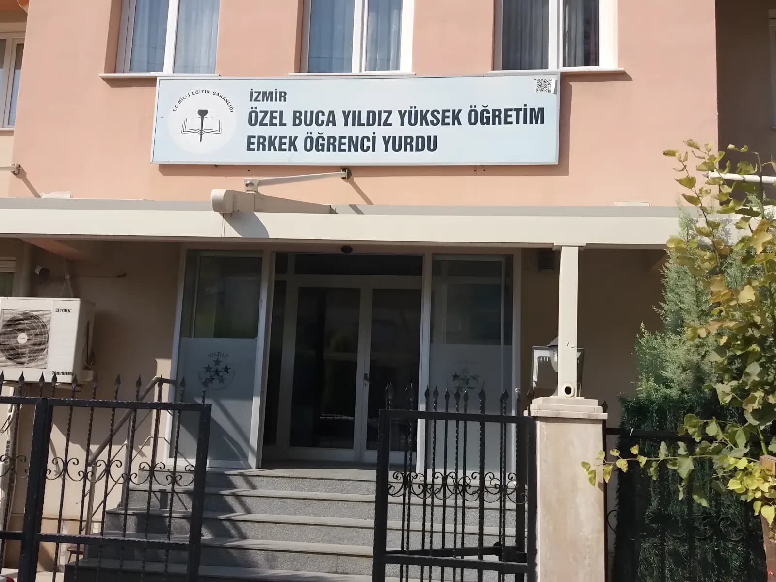 Özel Buca Yıldız Yükseköğrenim Erkek Öğrenci Yurdu Küçük Resim 2