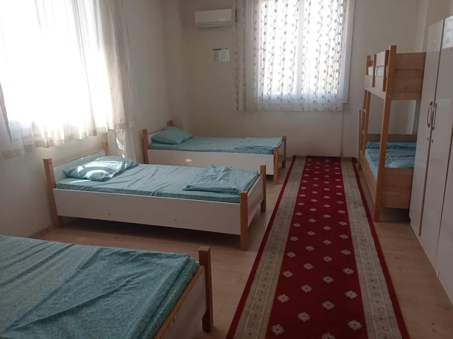 Özel Yenisaray Yükseköğrenim Erkek Öğrenci Yurdu Küçük Resim 4