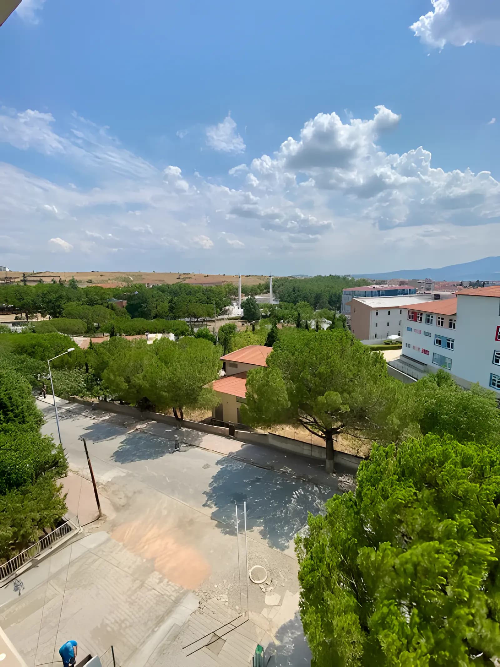 Eylül Kız Öğrenci Yurdu Küçük Resim 1