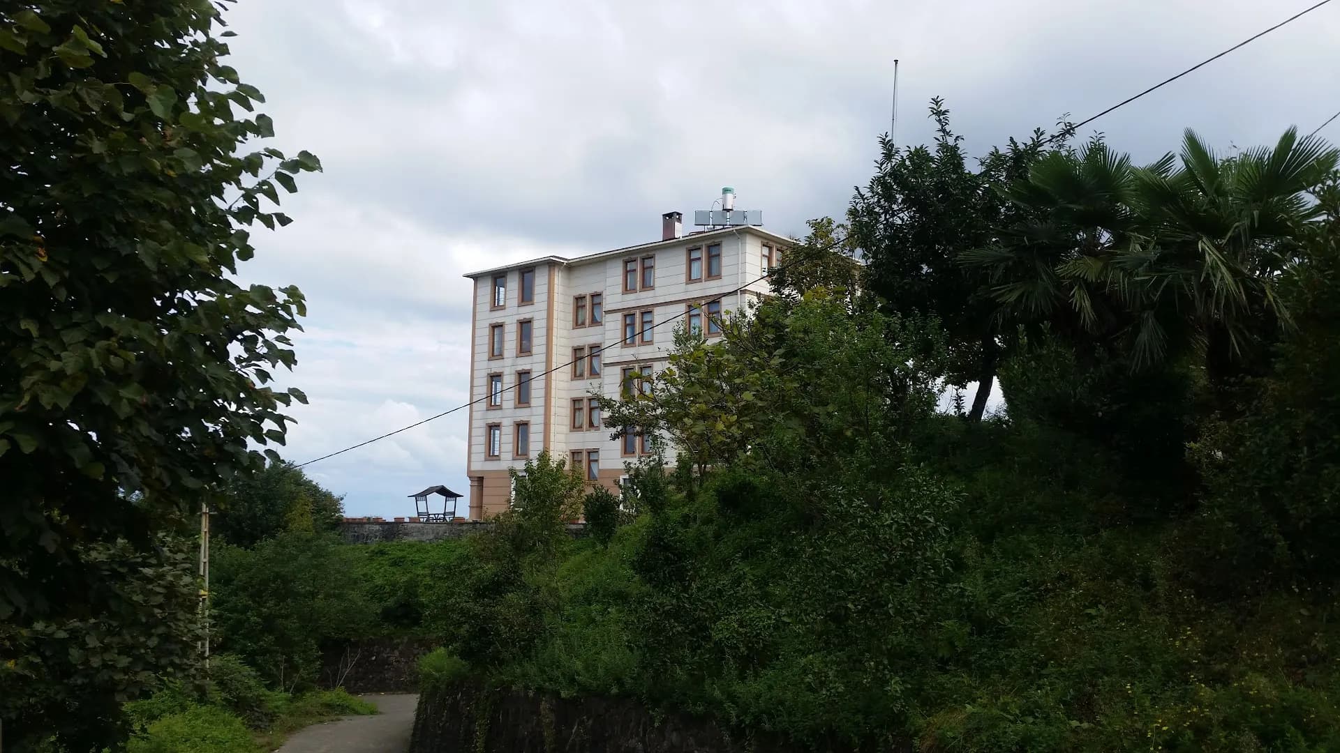 Özel Çayeli Yükseköğrenim Erkek Öğrenci Yurdu Küçük Resim 3