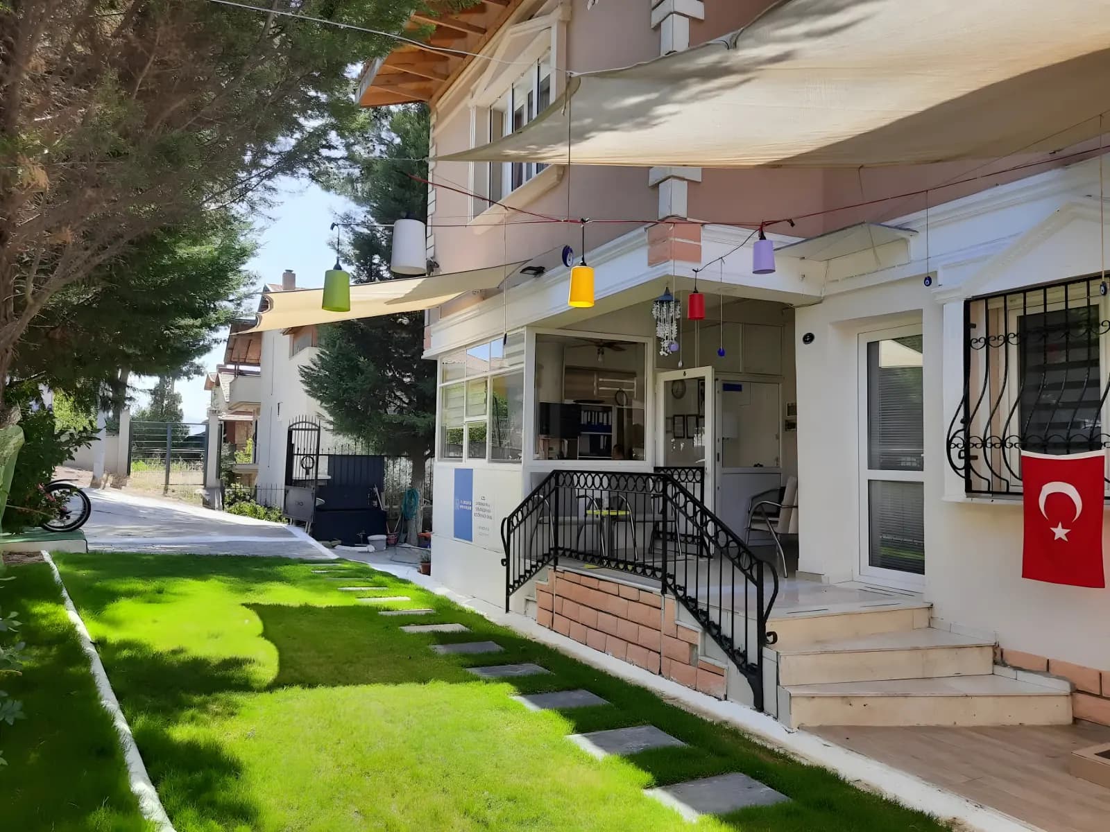 Özel Bornova Villa Yükseköğretim Kız Öğrenci Yurdu Küçük Resim 4