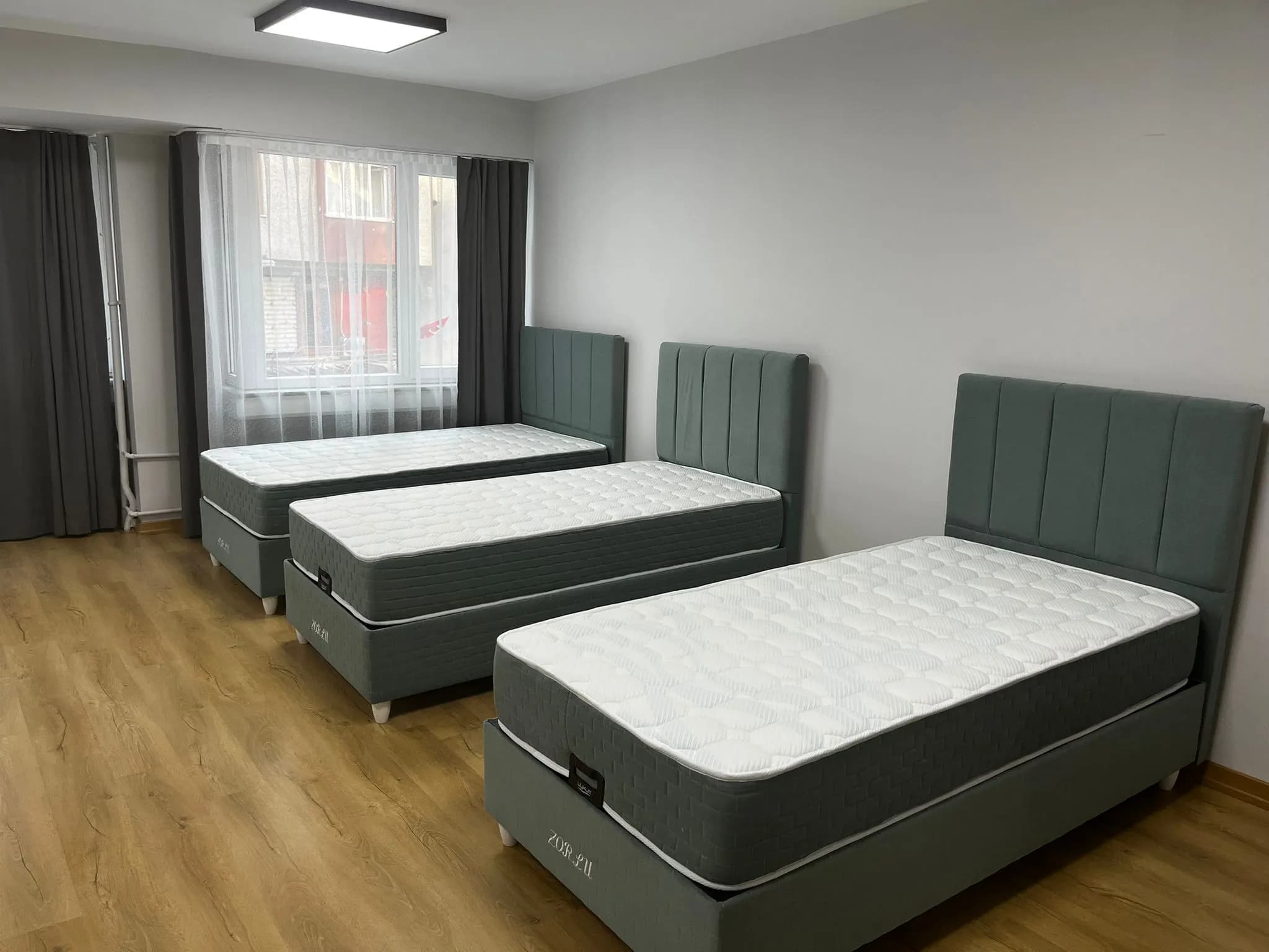 Şişli Zorlu Erkek Öğrenci Yurdu Küçük Resim 13