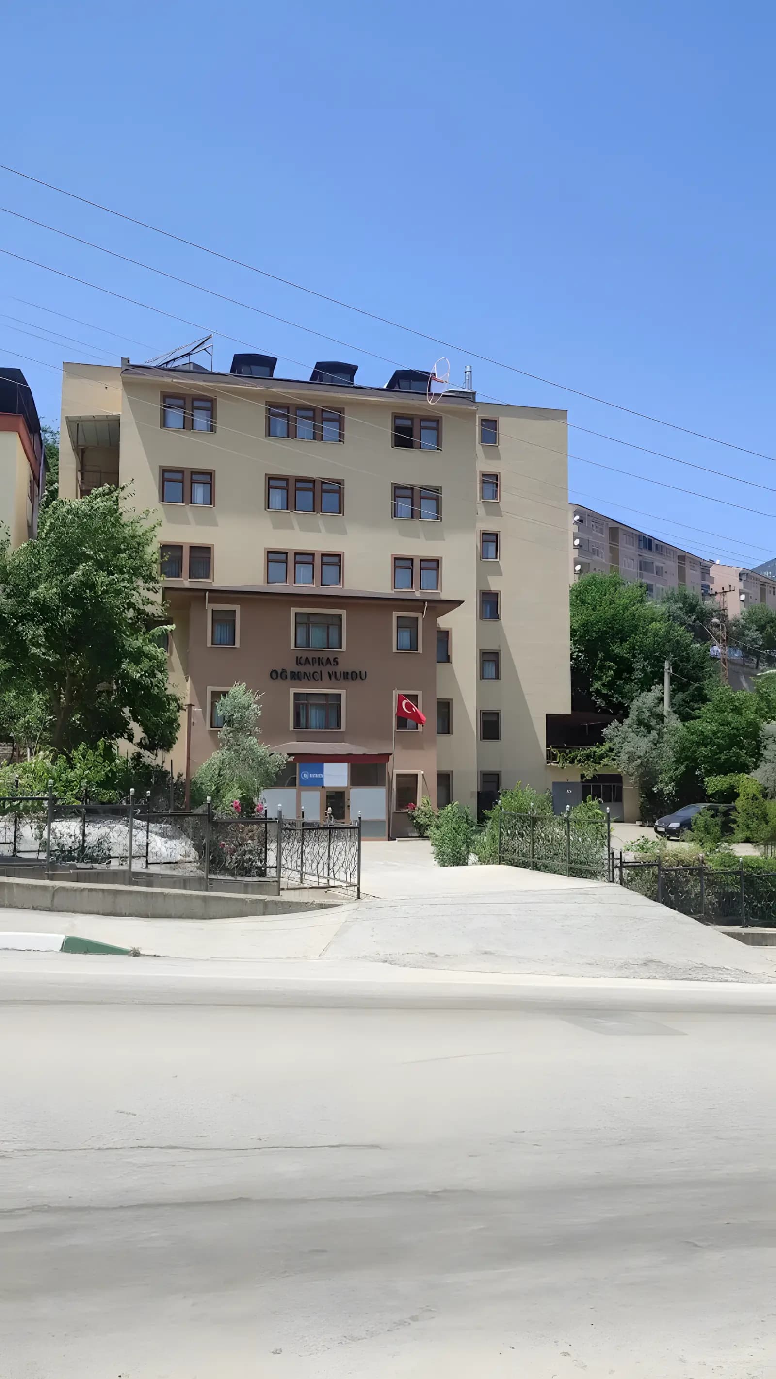 Kafkas Öğrenci Yurdu Küçük Resim 3