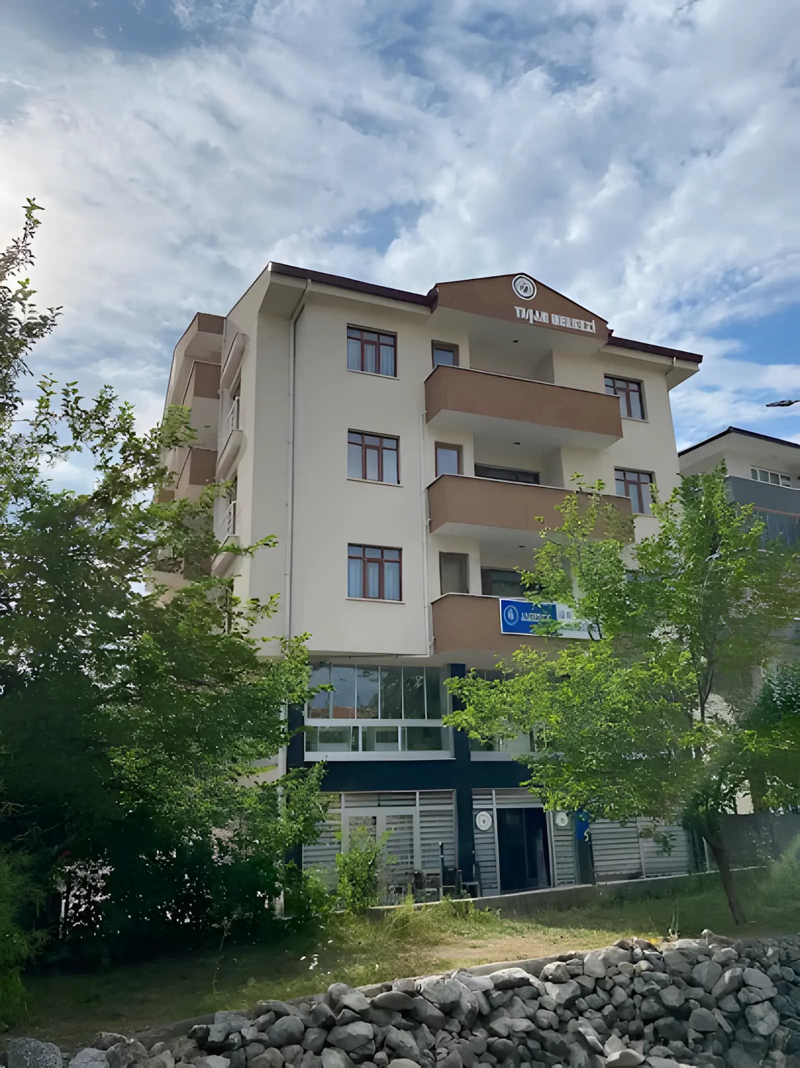 Ova Kız Öğrenci Yurdu Küçük Resim 1