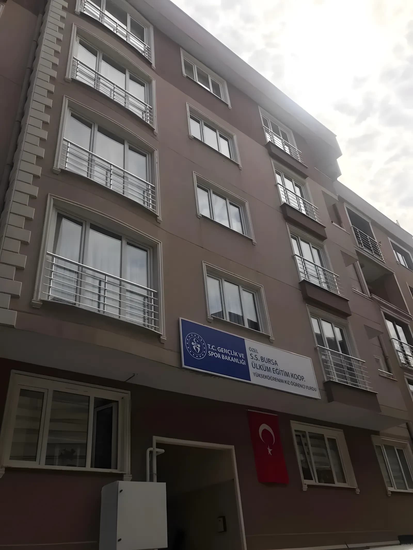 Ülküm Kız Öğrenci Yurdu Küçük Resim 2