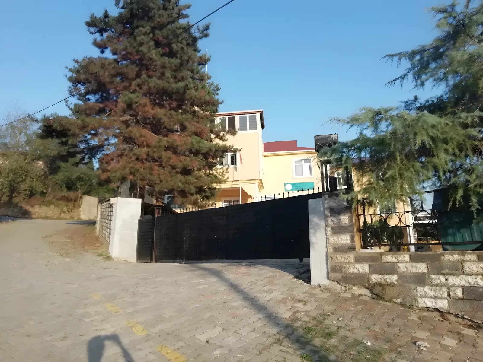 Düzköy Yüksek Öğrenim Erkek Öğrenci Yurdu Küçük Resim 6