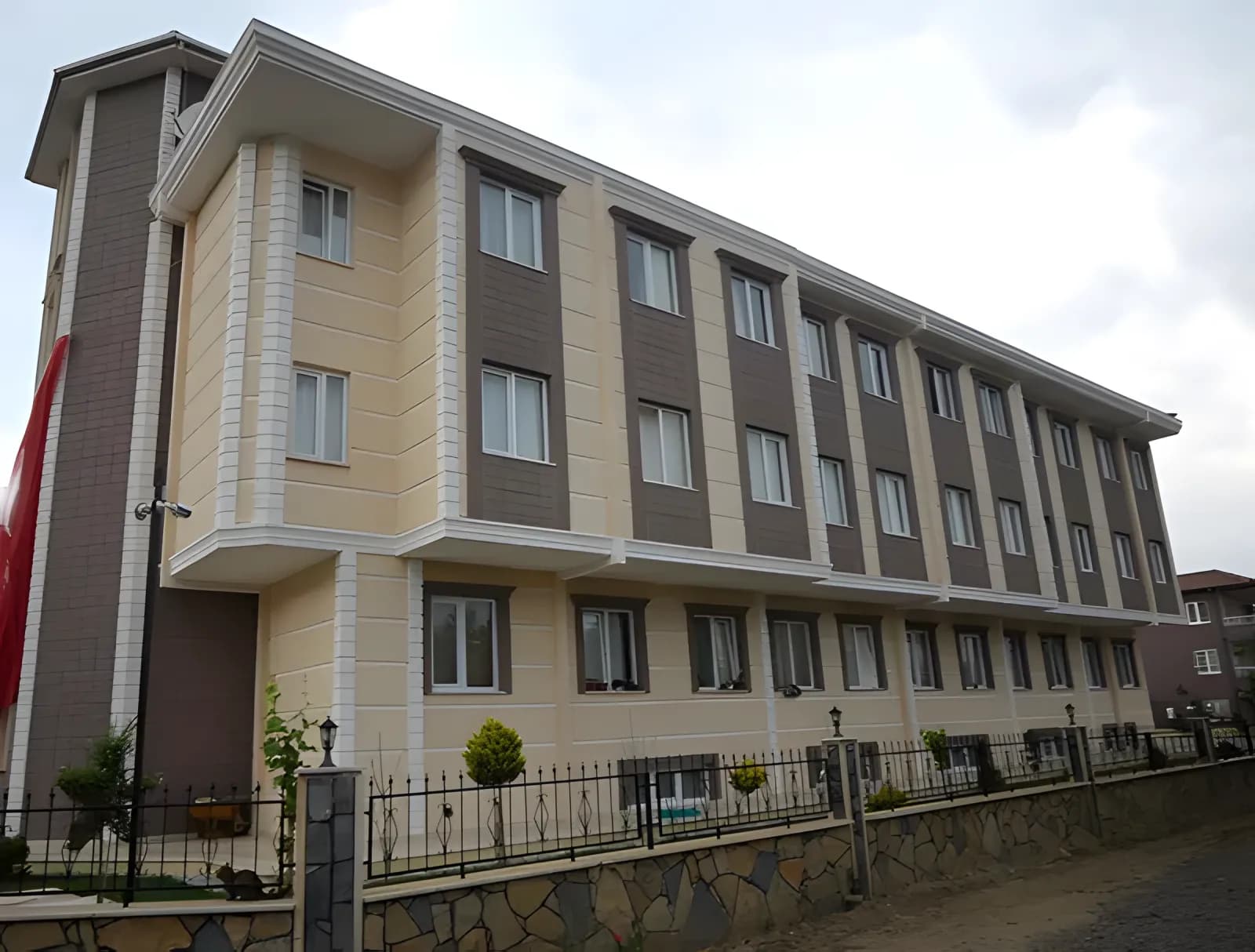 Tekirdağ Zeynep Kız Öğrenci Yurdu Küçük Resim 2