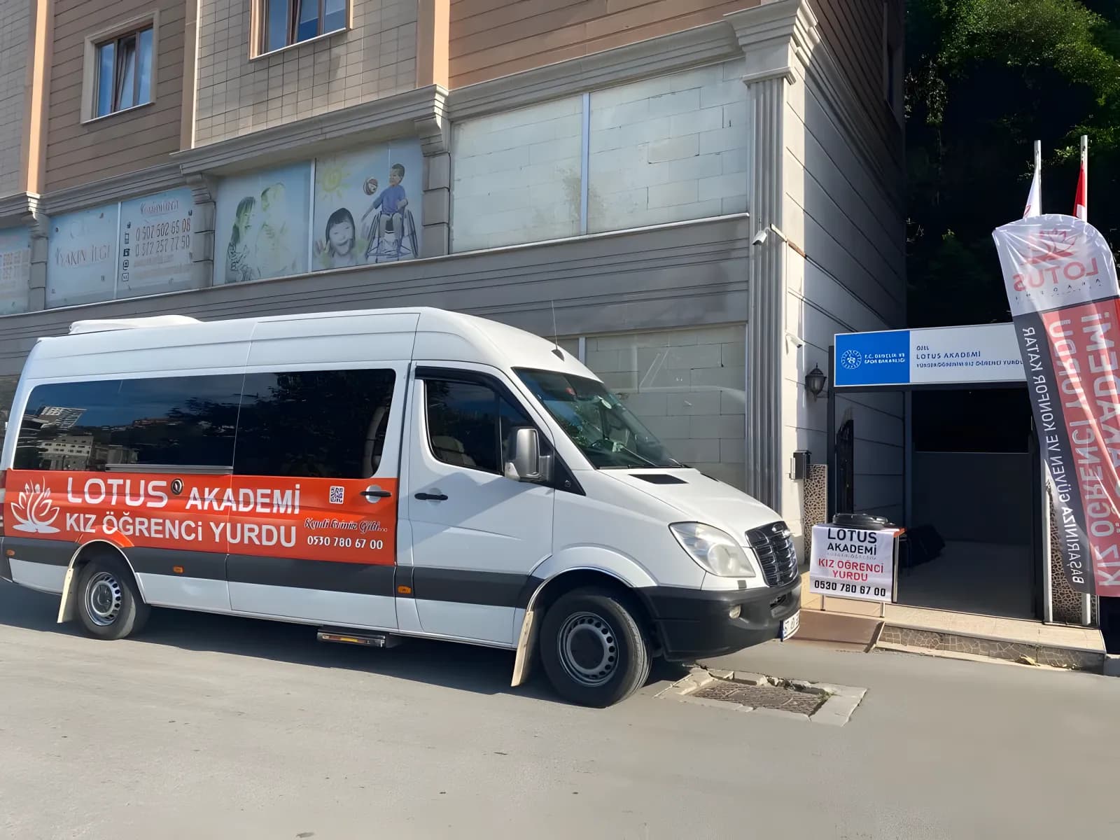 Özel Lotus Akademi Kız Öğrenci Yurdu Küçük Resim 6