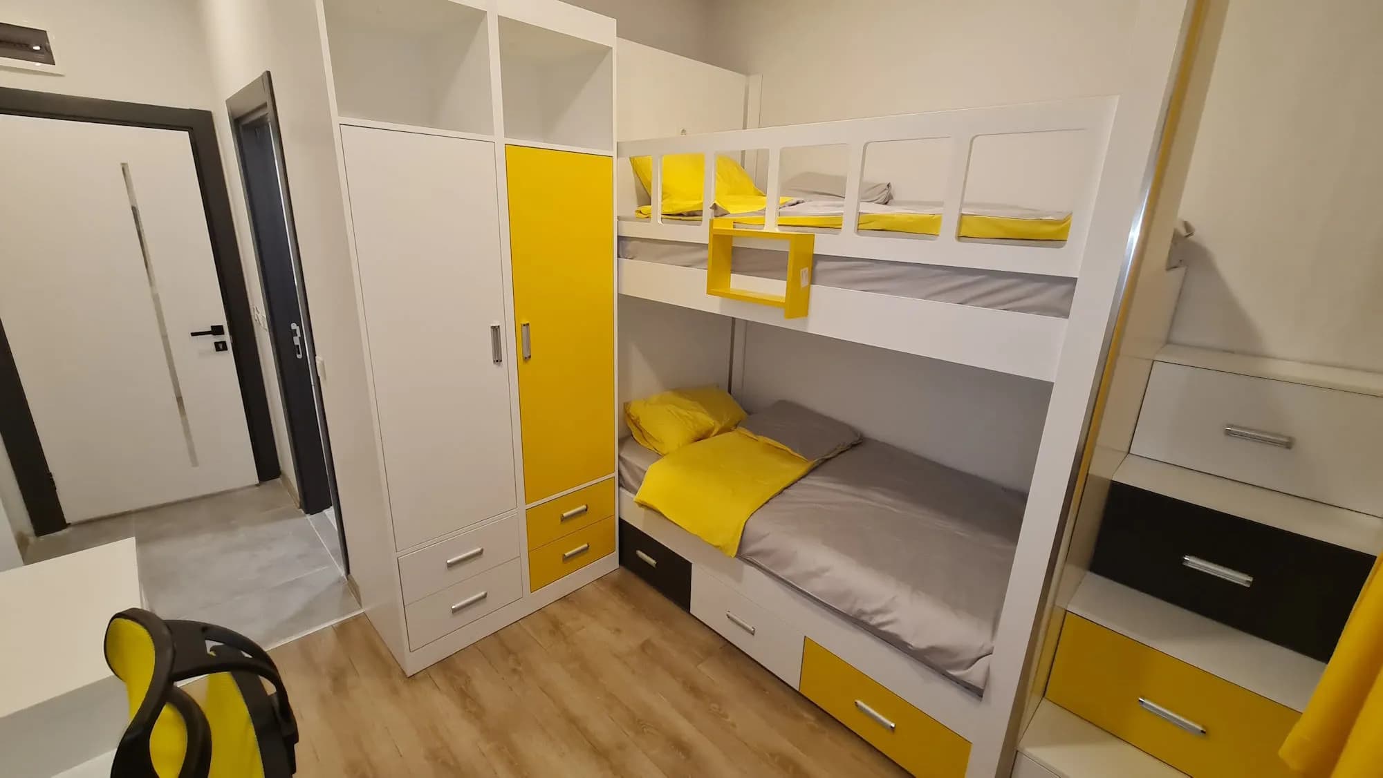 Birgül Hanım Kız Öğrenci Yurdu Kartal Şubesi Küçük Resim 11