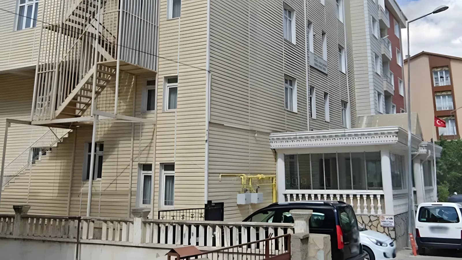 Özel Merkez Yükseköğrenim Erkek Öğrenci Yurdu Küçük Resim 4