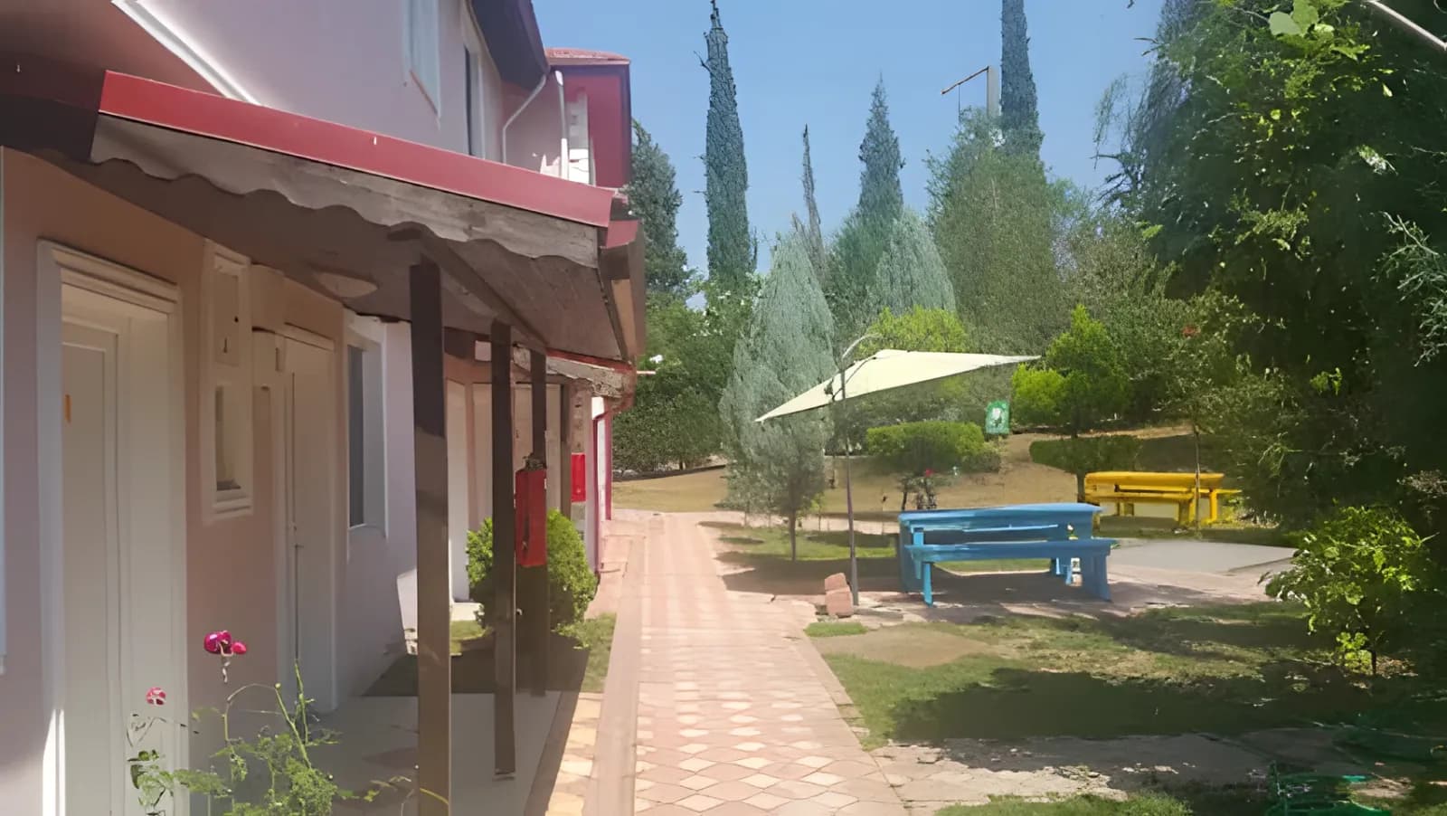 Özel Tuana Yükseköğrenim Kız Öğrenci Yurdu Küçük Resim 1