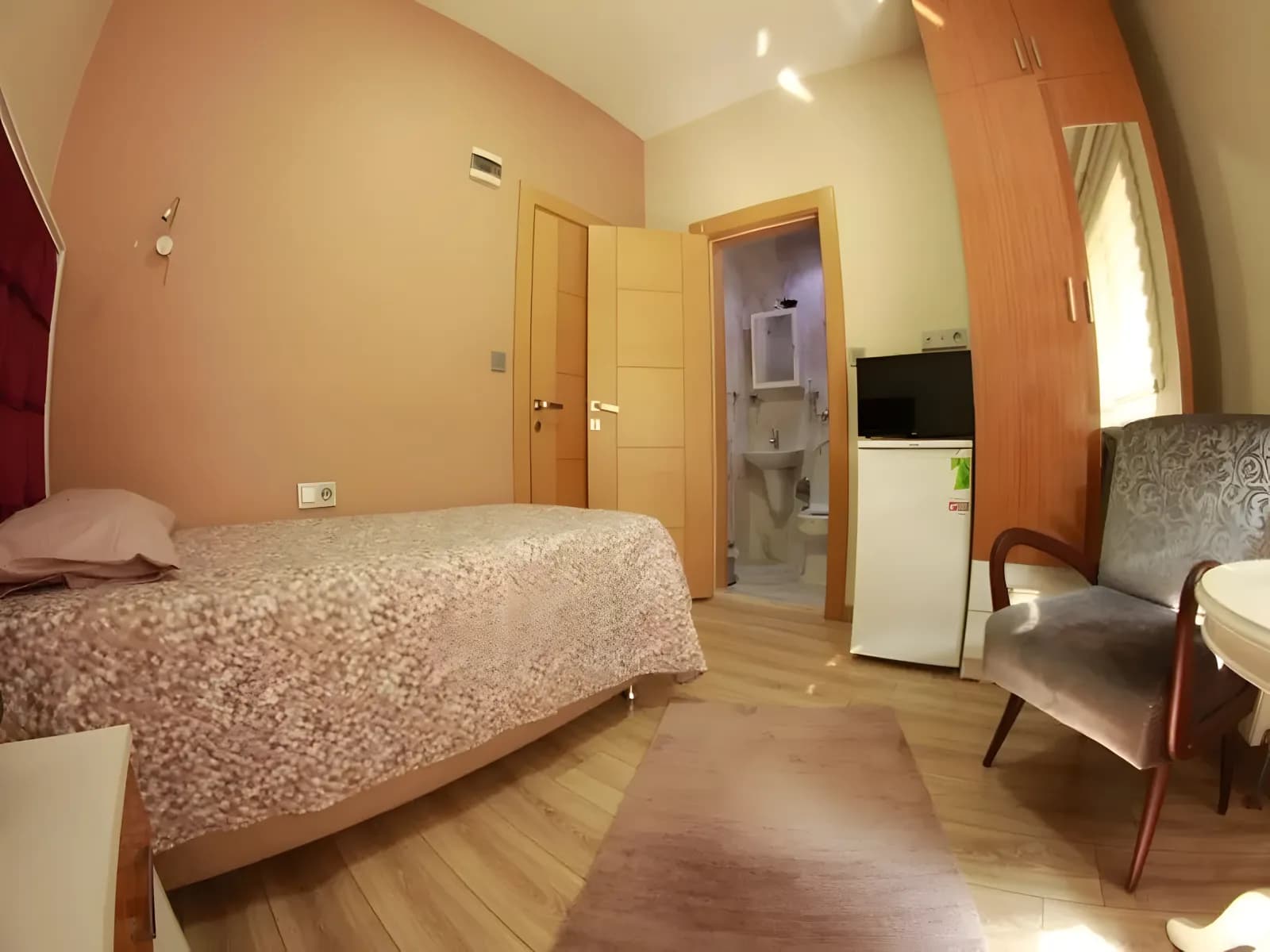 Mine Özel Kız Öğrenci Yurdu 3.Şube Küçük Resim 10