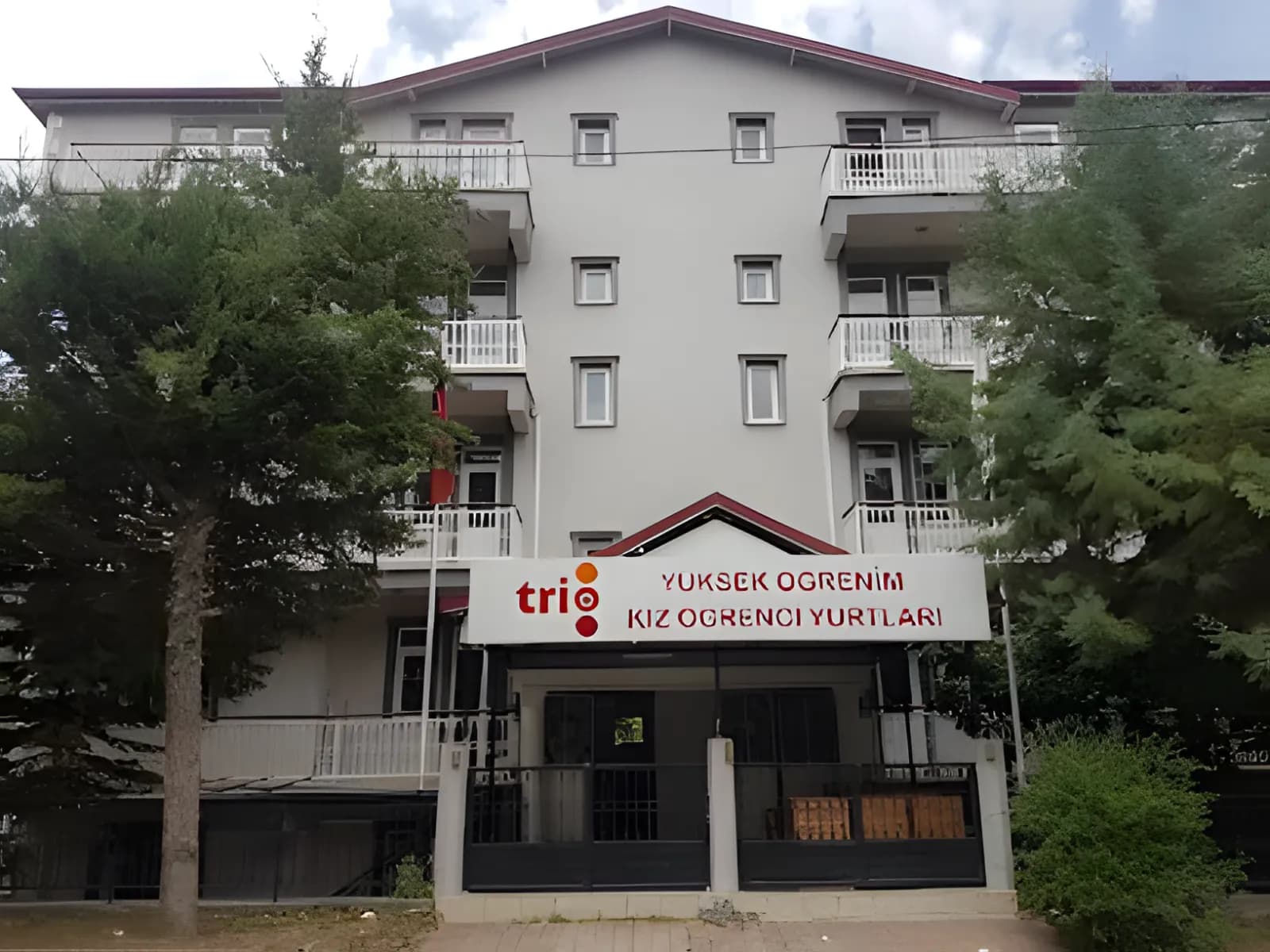 Isparta Trio Kız Öğrenci Yurtları Küçük Resim 1