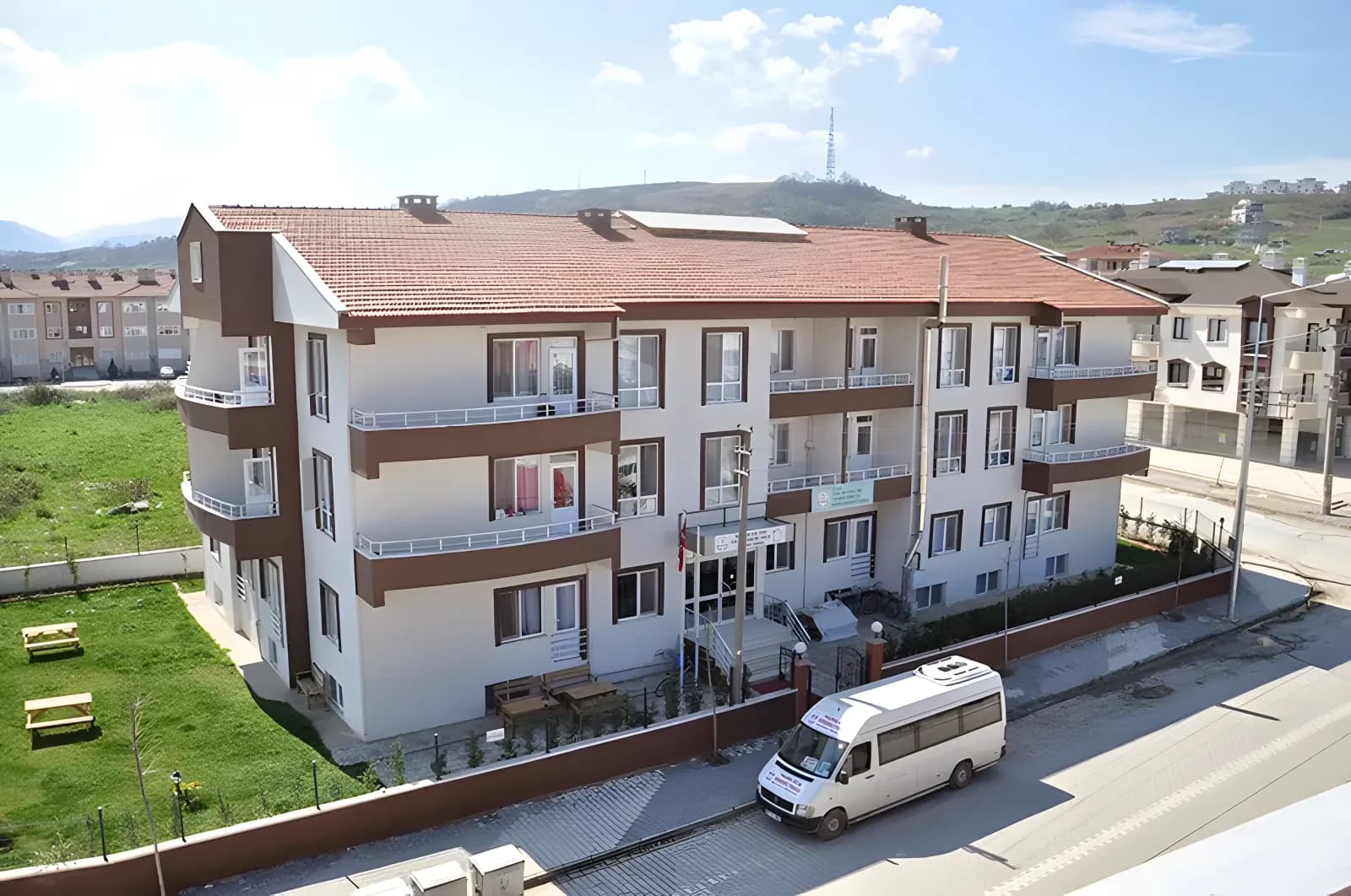 Özel Yalova Evim Erkek Öğrenci Yurdu Küçük Resim 2