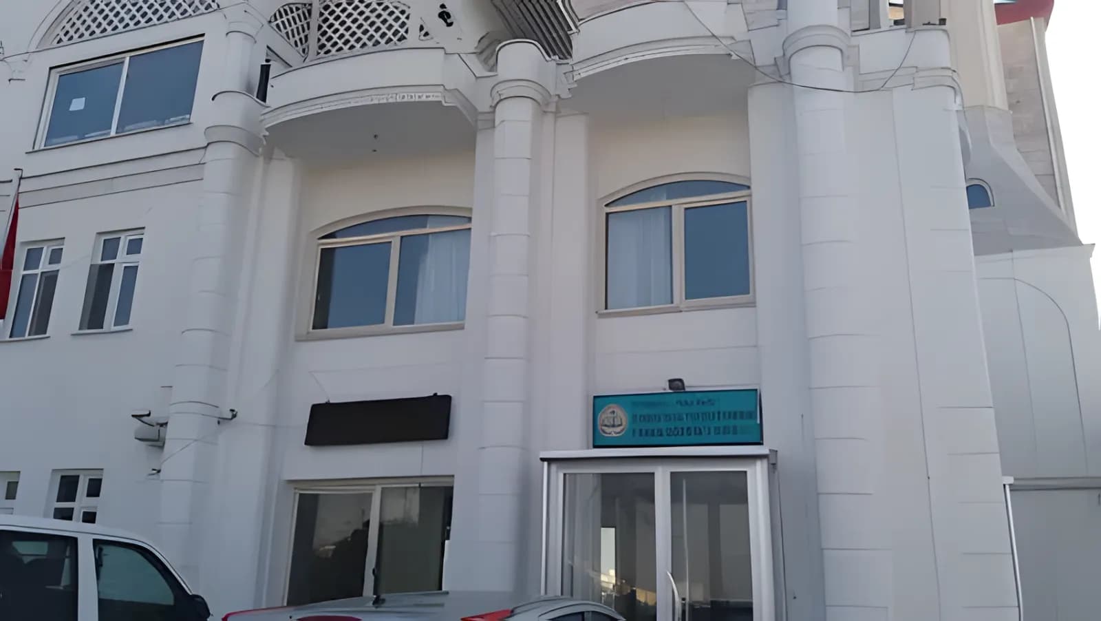 Zümrütyuva Yüksek Öğrenim Erkek Öğrenci Yurdu Küçük Resim 1