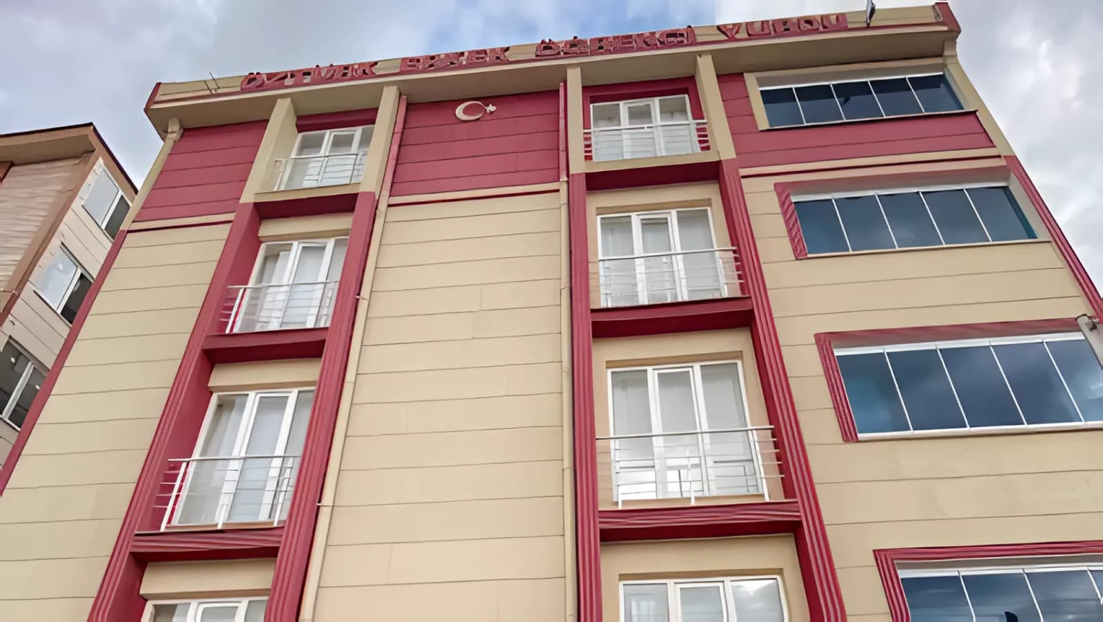 Öztürk Erkek Öğrenci Yurdu Küçük Resim 1