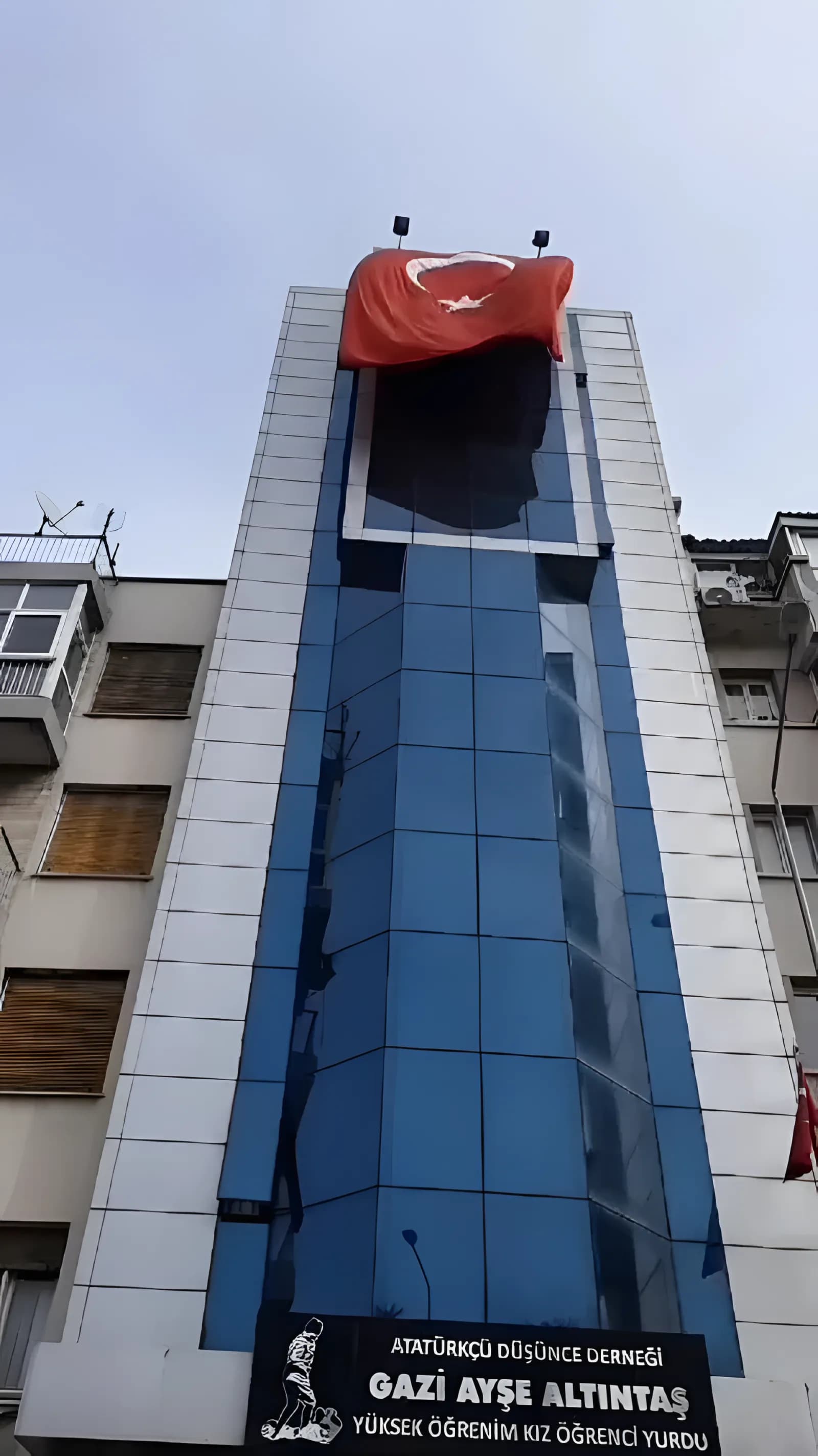 Atatürkçü Düşünce Derneği Gazi Ayşe Altıntaş Yüksek Öğrenim Kız Öğrenci Yurdu Küçük Resim 2