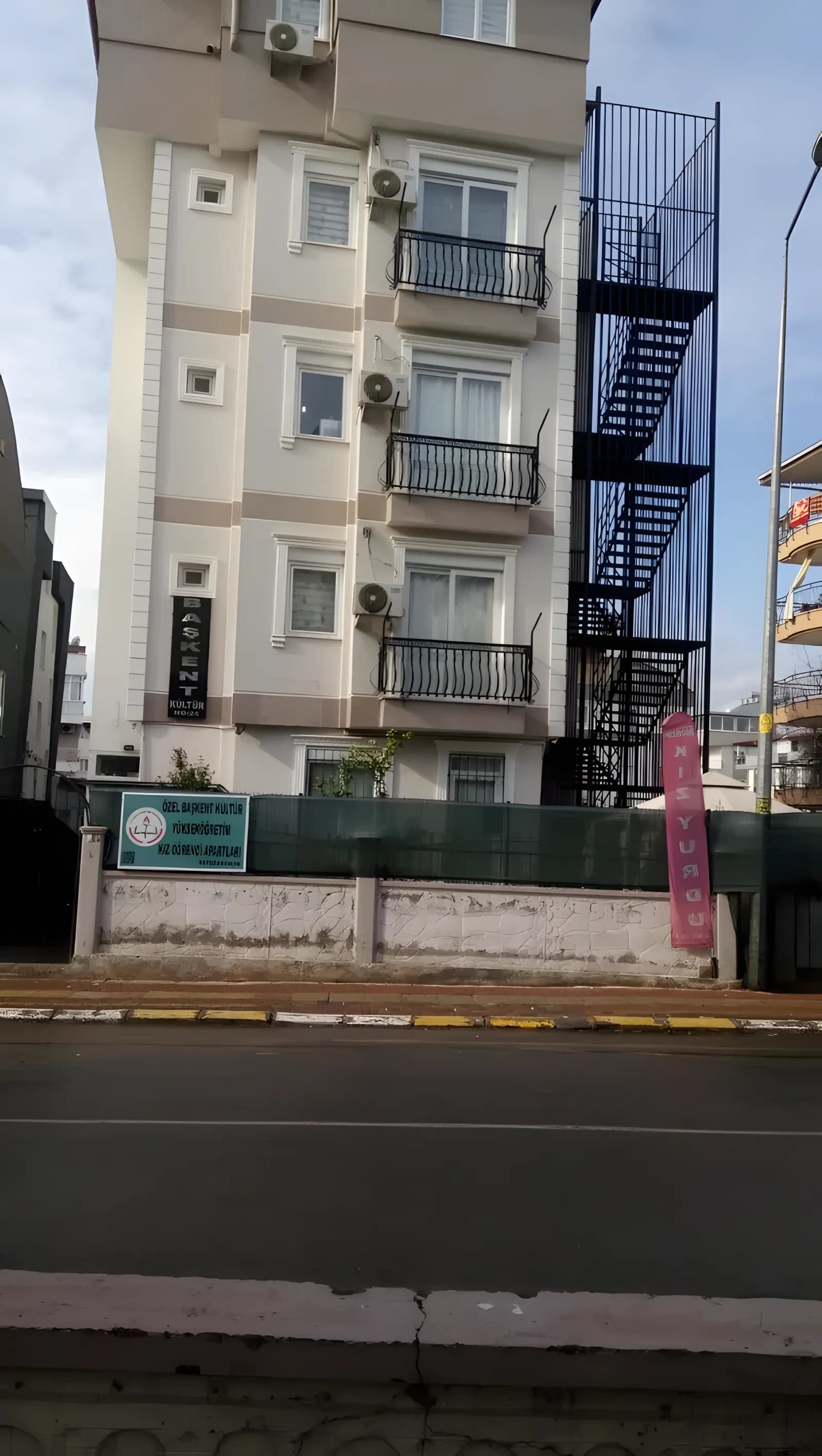 Başkent Kültür Kız Yurdu Küçük Resim 2