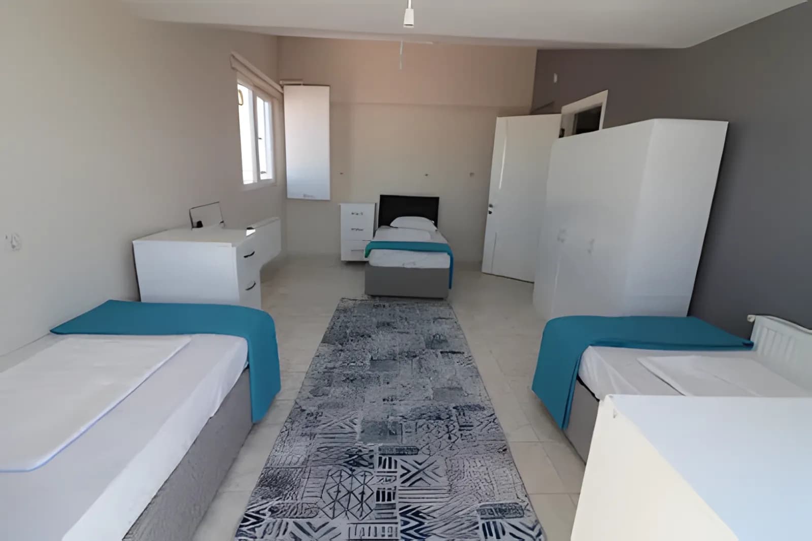 Aden Öğrenci Apart Küçük Resim 1
