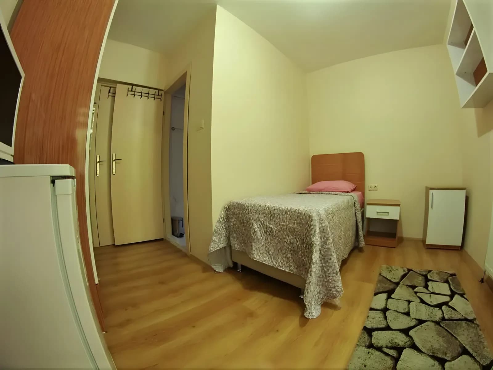 Mine Özel Kız Öğrenci Yurdu 2.Şube Küçük Resim 17