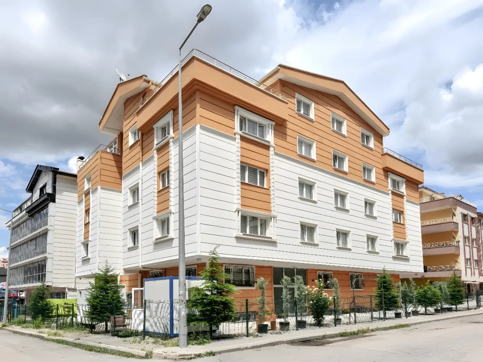 Ankara Yükseköğretim Kız Öğrenci Yurdu Küçük Resim 1