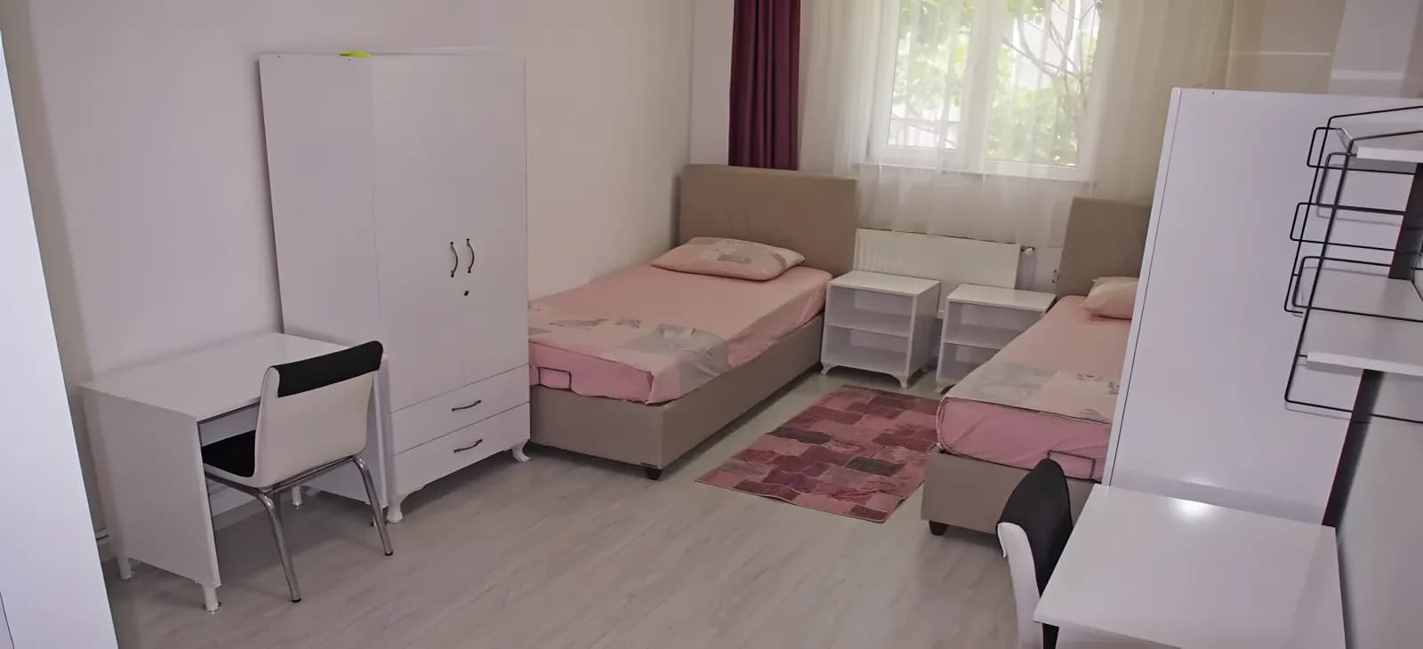 Şişli Anadolu Özel Kız Öğrenci Yurdu Küçük Resim 12