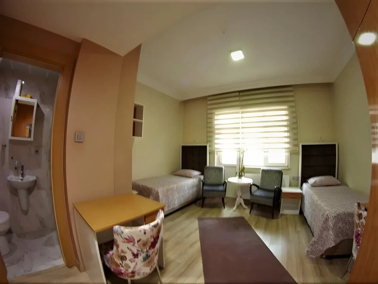 Mine Özel Kız Öğrenci Yurdu 3.Şube Küçük Resim 8