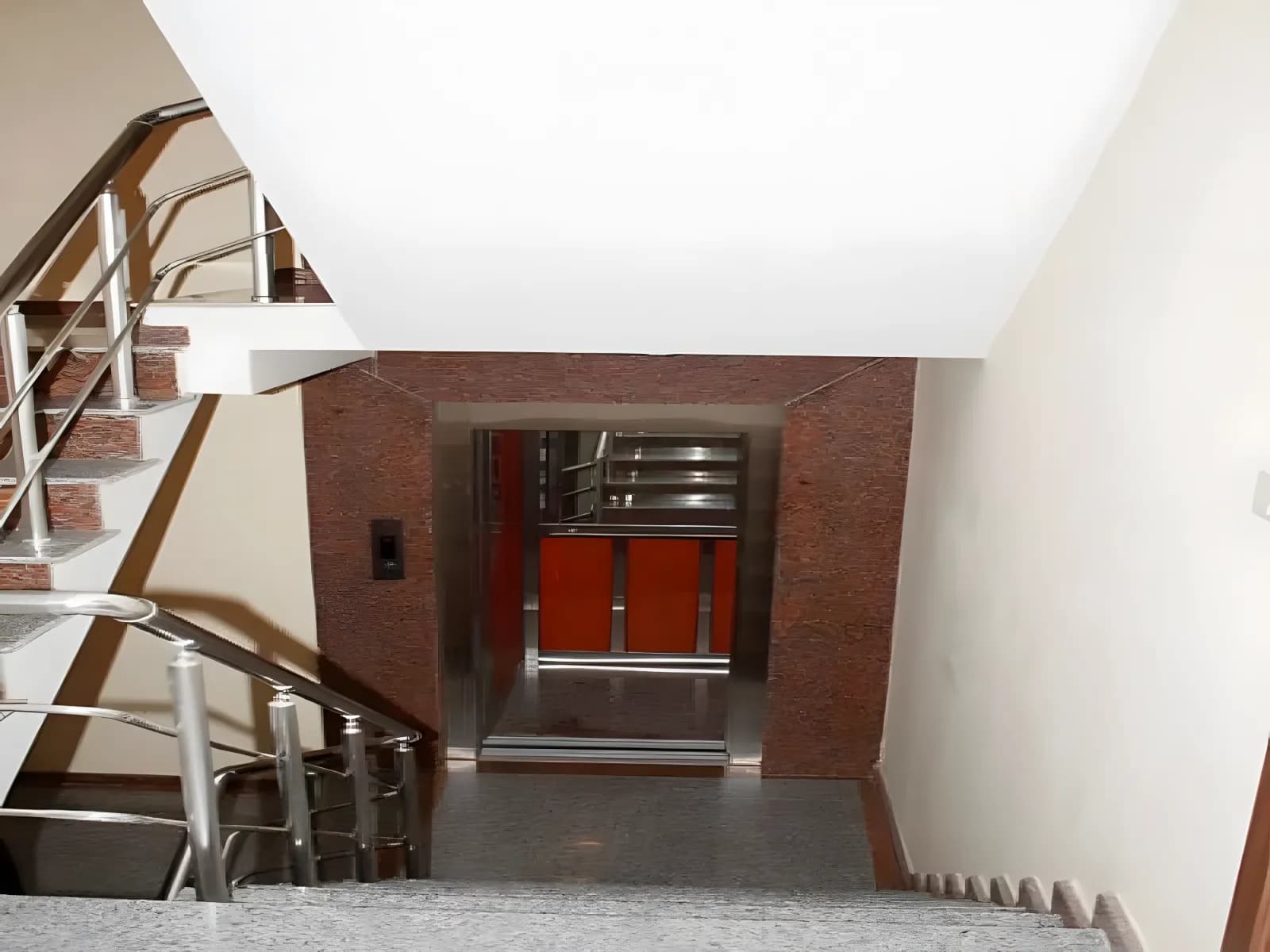 Kadıköy Işıksaçan Apartmanı Küçük Resim 17