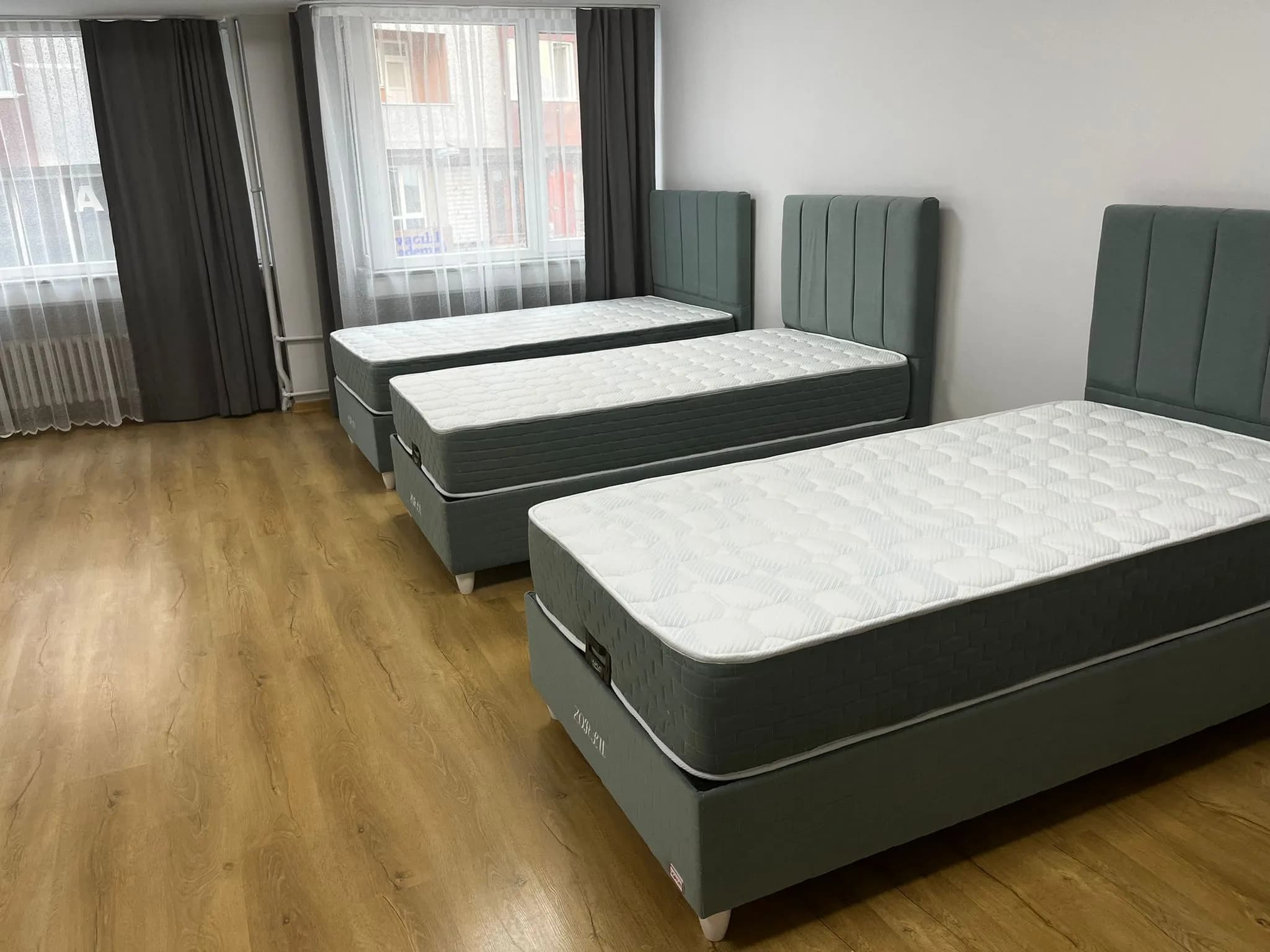 Şişli Zorlu Erkek Öğrenci Yurdu Küçük Resim 12