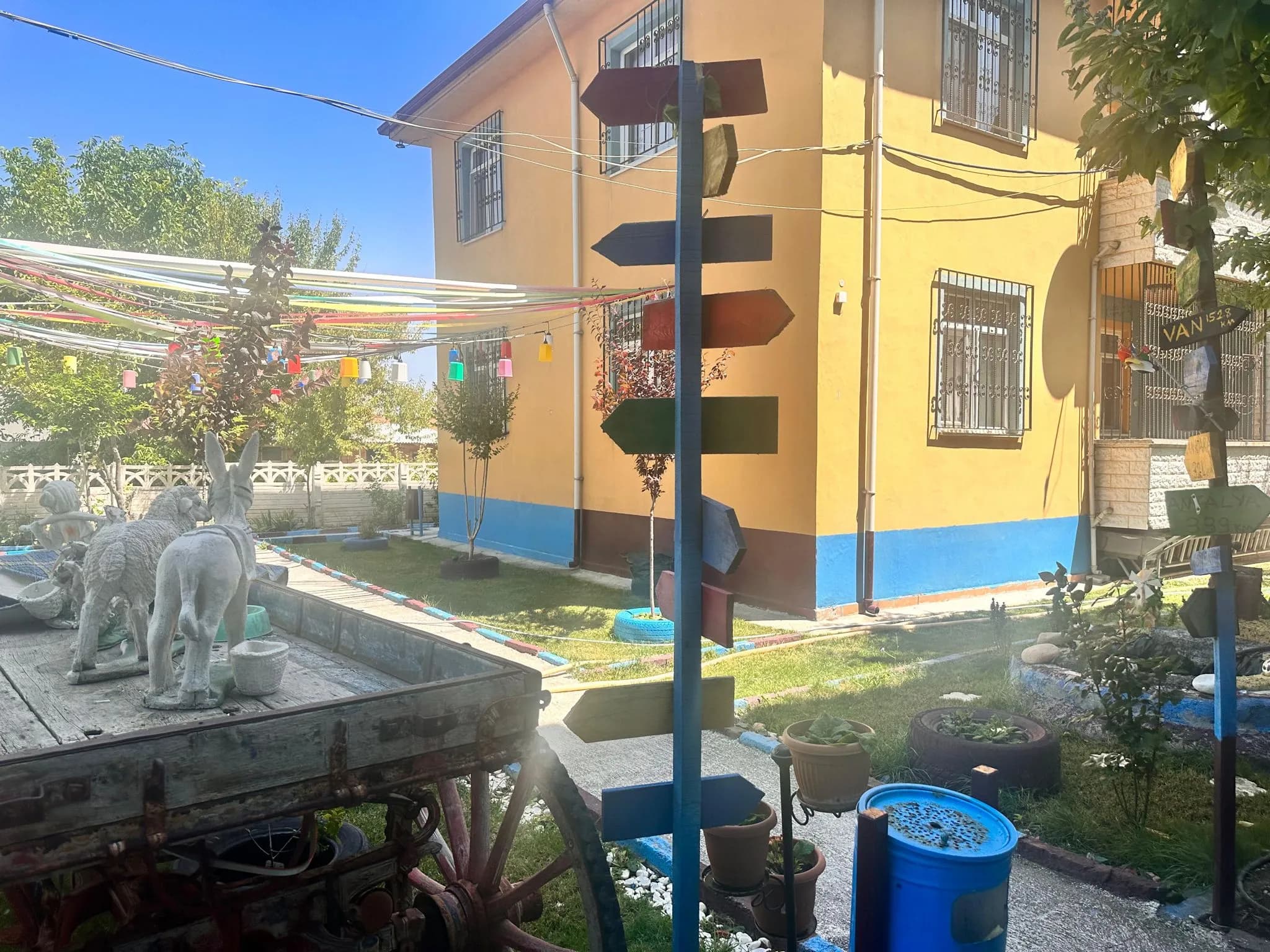 Altıntaş Arzum Kız Öğrenci Yurdu Küçük Resim 4