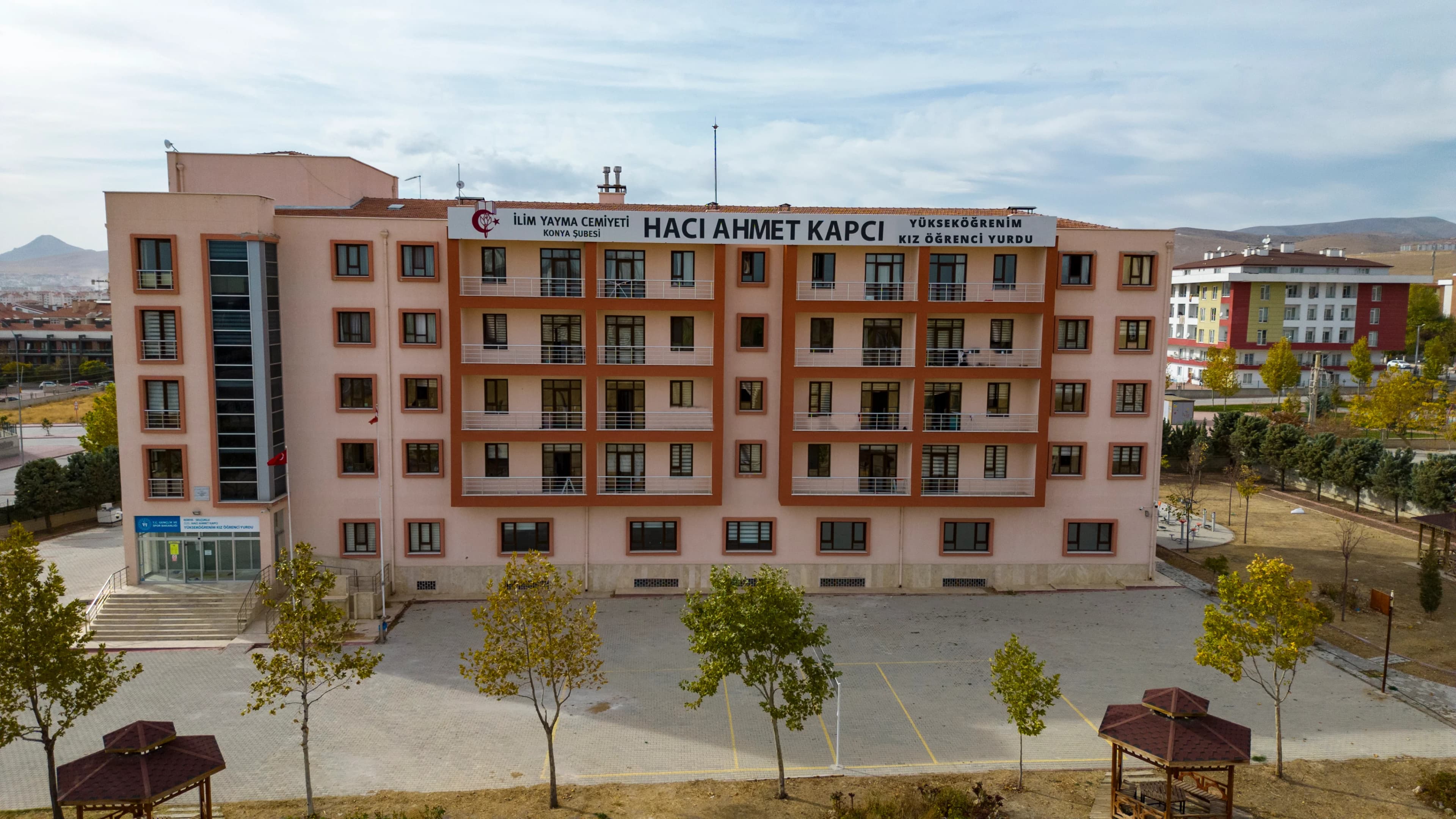 Hacı Ahmet Kapçı Yükseköğretim Kız Öğrenci Yurdu Küçük Resim 1