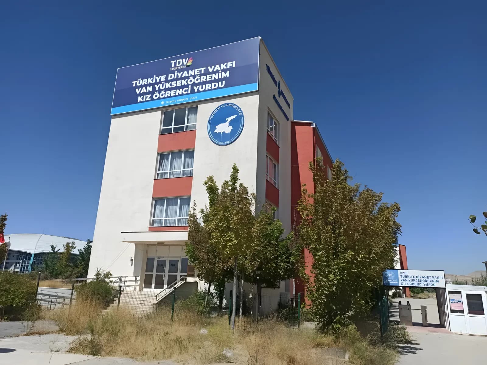 Türkiye Diyanet Vakfı Van Yükseköğretim Kız Öğrenci Yurdu Küçük Resim 2