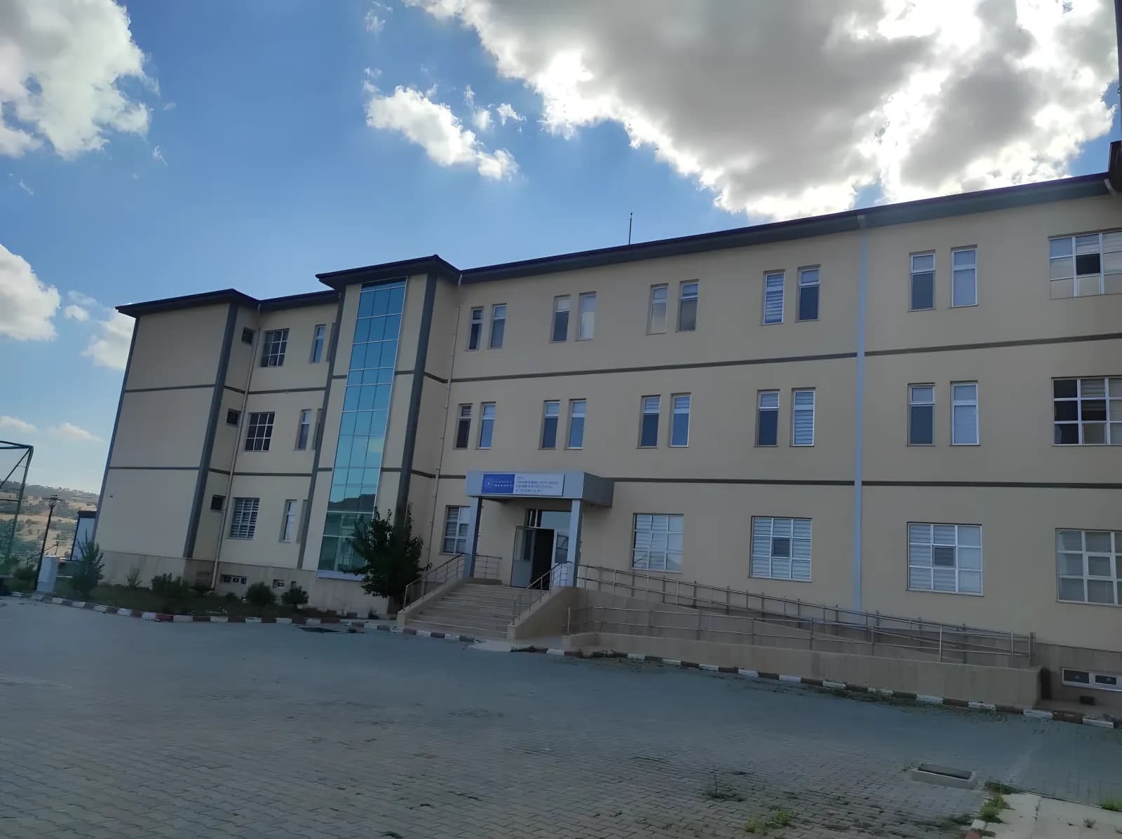 Türkiye Diyanet Vakfı Yozgat Çekerek Yükseköğrenim Kız Öğrenci Yurdu Küçük Resim 10