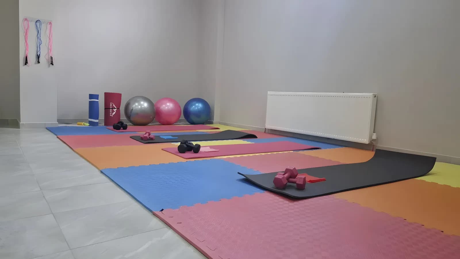 Özel Ensar Vakfı İstanbul Bağcılar Hazreti Hatice Yükseköğrenim Kız Öğrenci Yurdu Küçük Resim 4