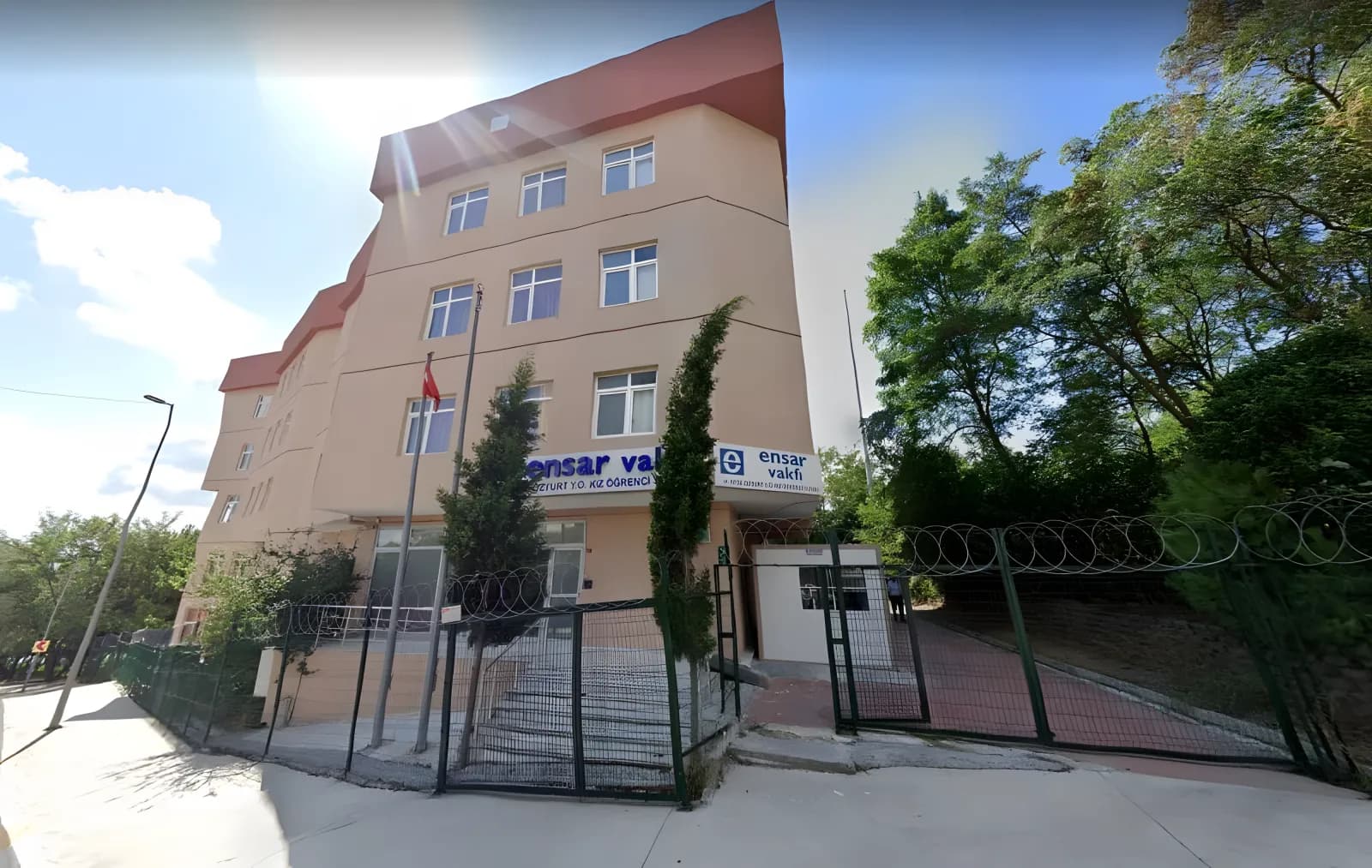 Özel Ensar Vakfı İstanbul Esenkent H. Ayşe Özyurt  Yükseköğrenim Kız Öğrenci Yurdu Küçük Resim 1